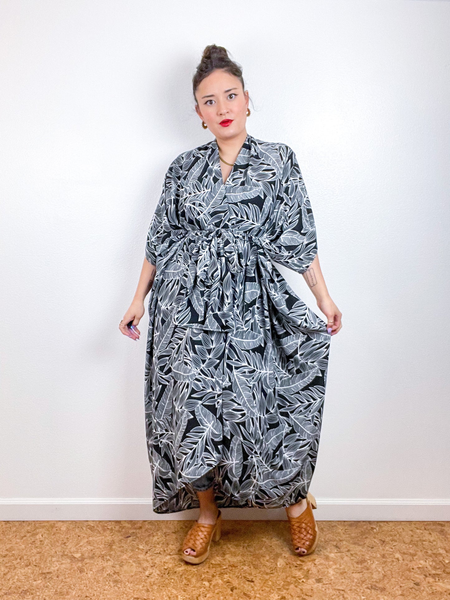 Print High Low Kimono Black Palms Crepe
