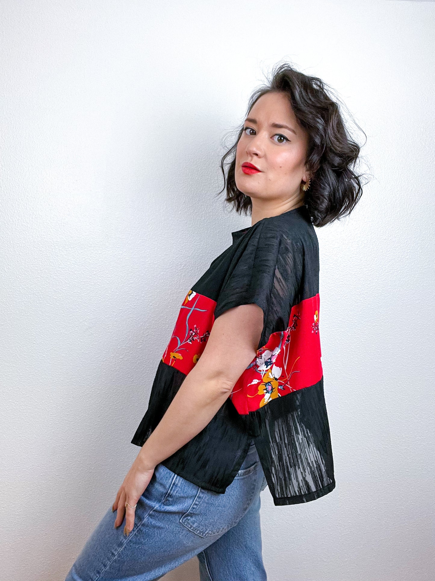 Scrappy Crop Black Red Floral