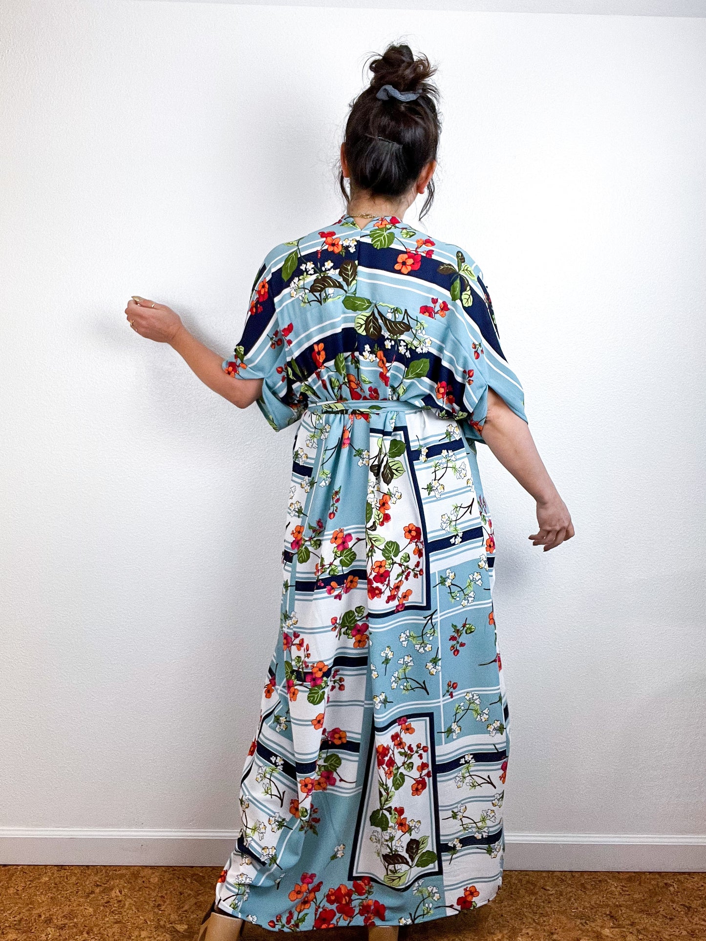 Print High Low Kimono Blue Retro Floral Bubble Crepe