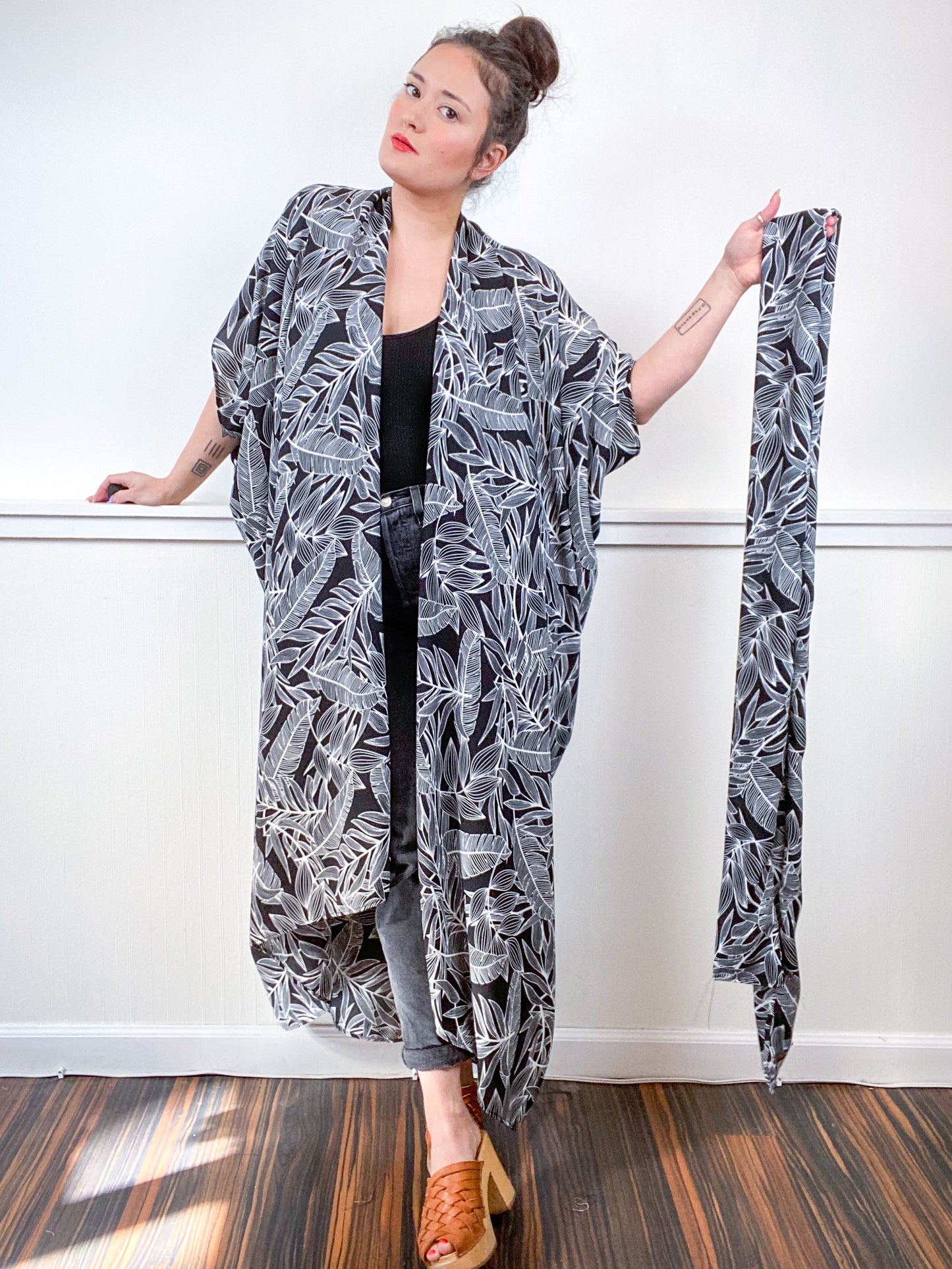 Print High Low Kimono Black White Palms Crepe