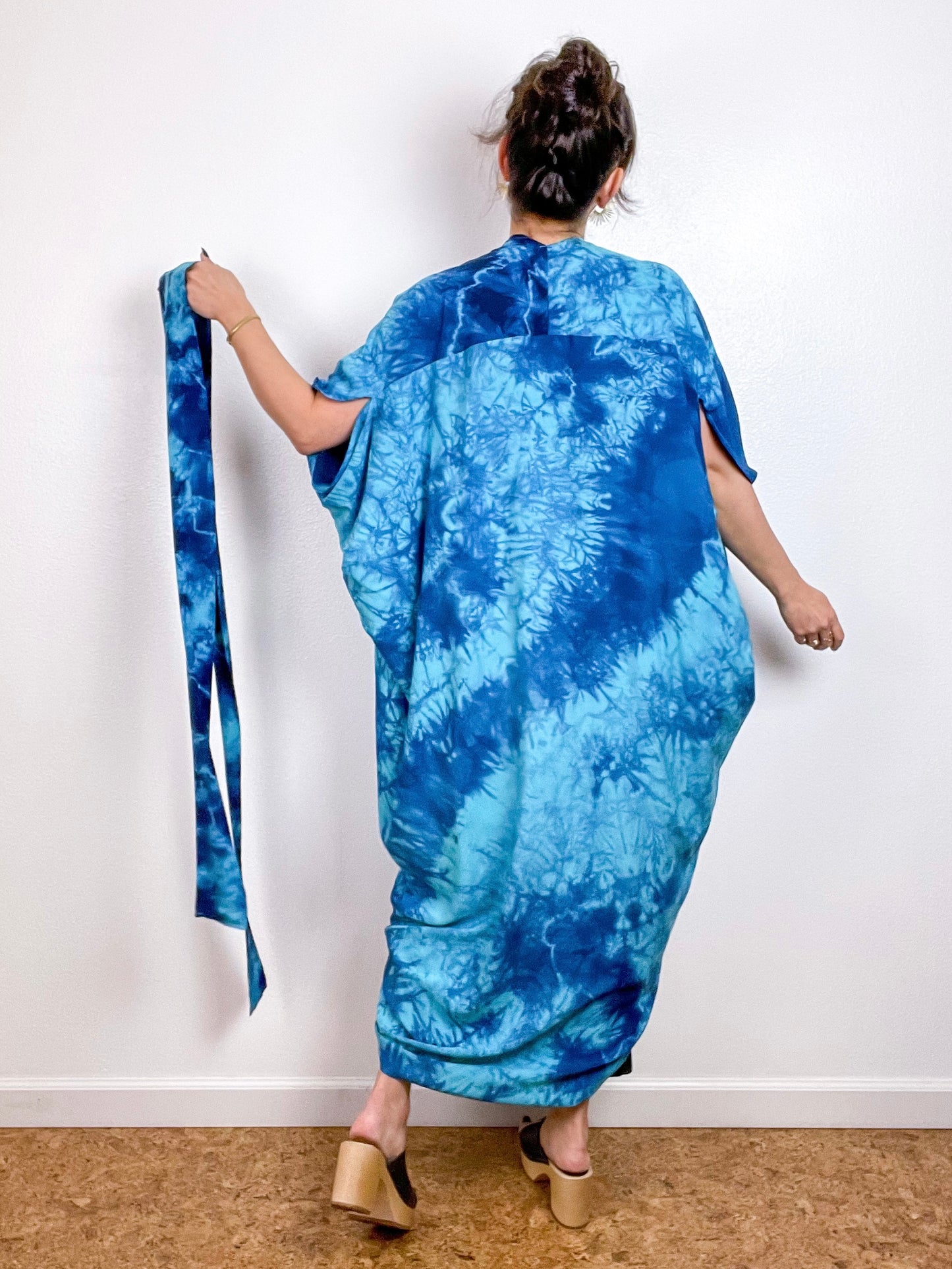 Hand-Dyed High Low Kimono Turquoise Indigo Tie
