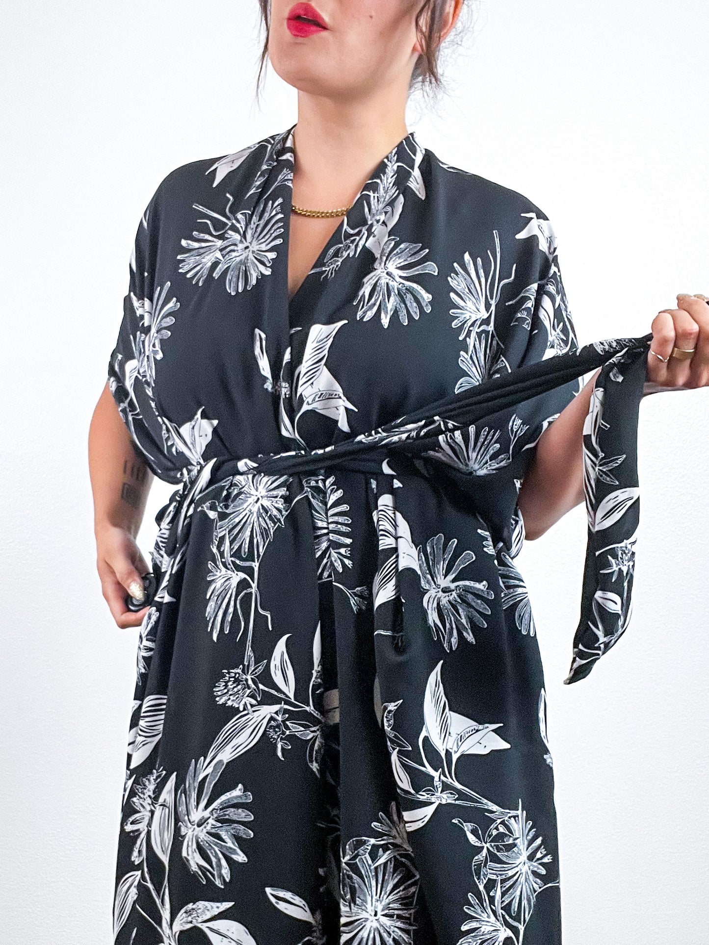 Print High Low Kimono Black Botanicals Georgette