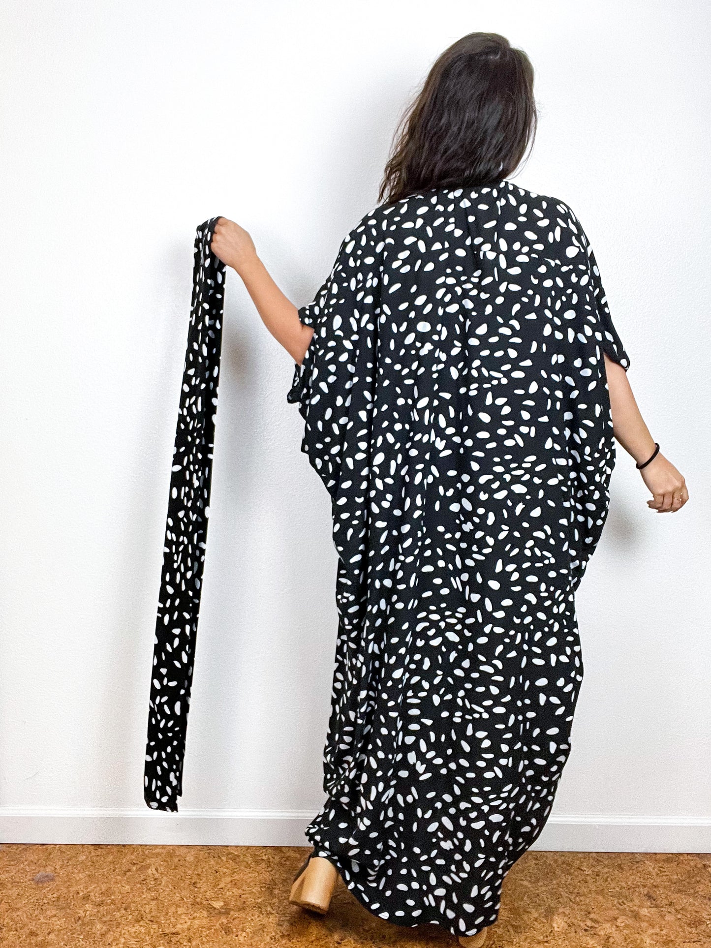 Print High Low Kimono Black White Specks Challis