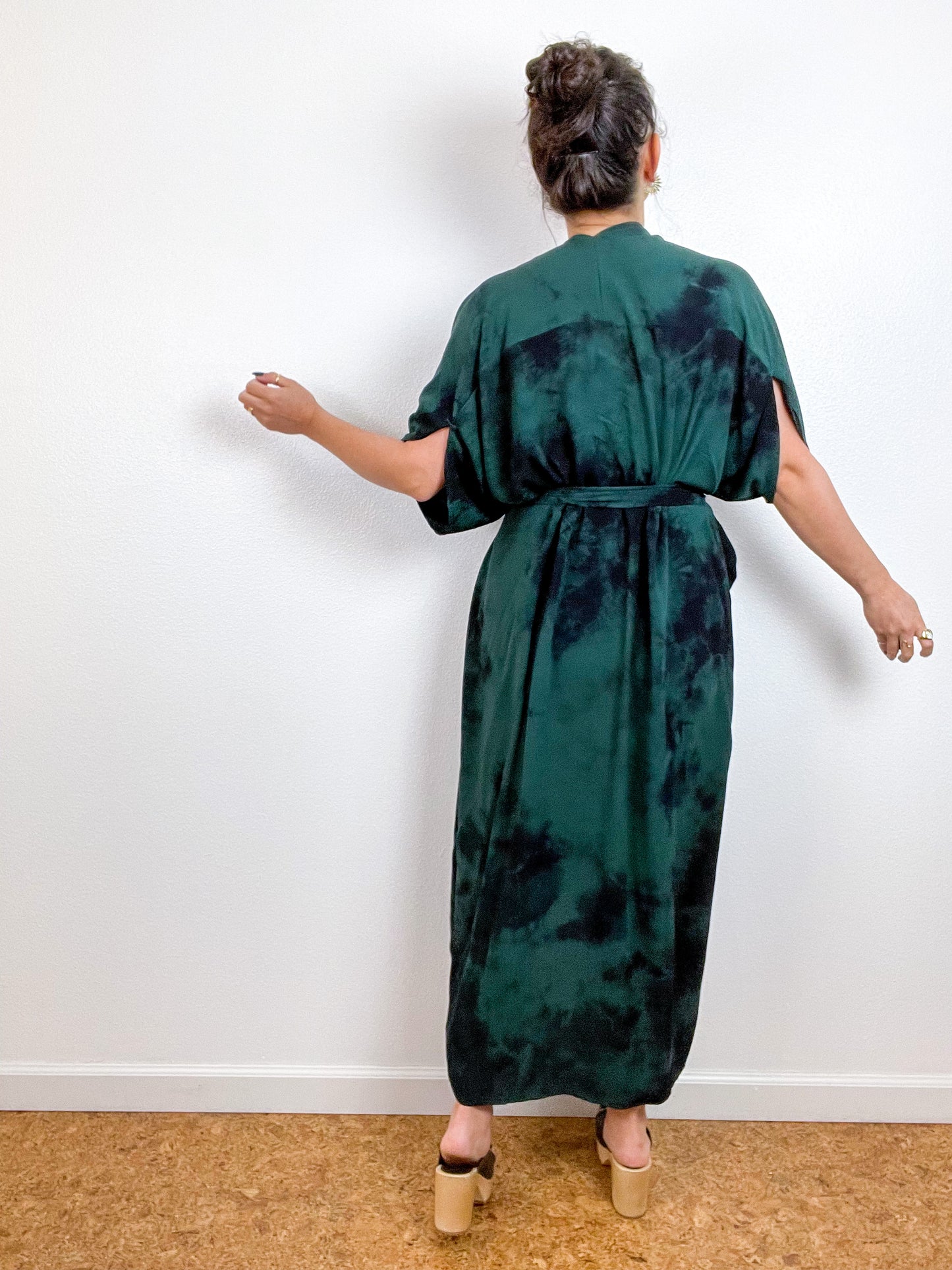 Hand-Dyed High Low Kimono Emerald Black Tie