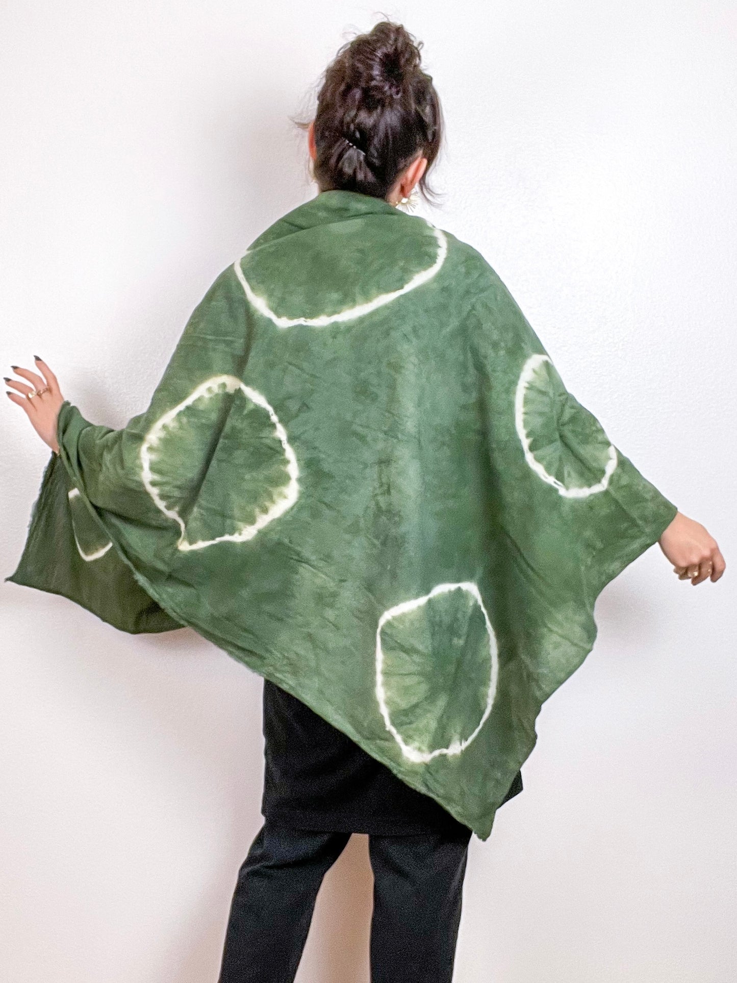 Hand-Dyed Gauze Blanket Scarf Leaf Circles