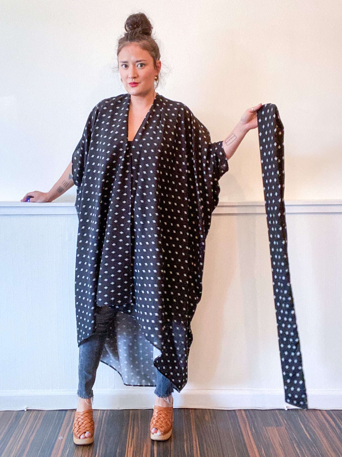 Print High Low Kimono Black Diamond Rayon Challis
