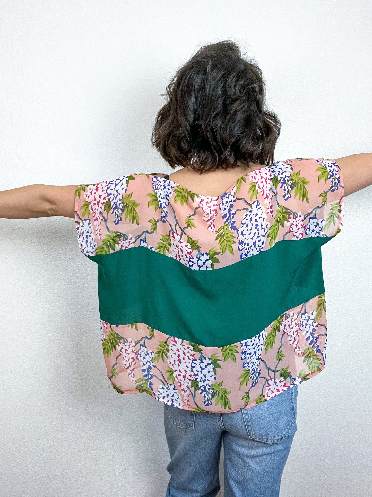 Scrappy Crop Peach Emerald Floral