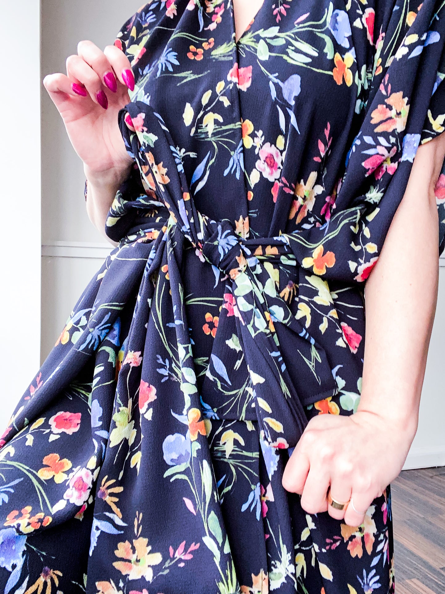 Print High Low Kimono Black Watercolor Floral