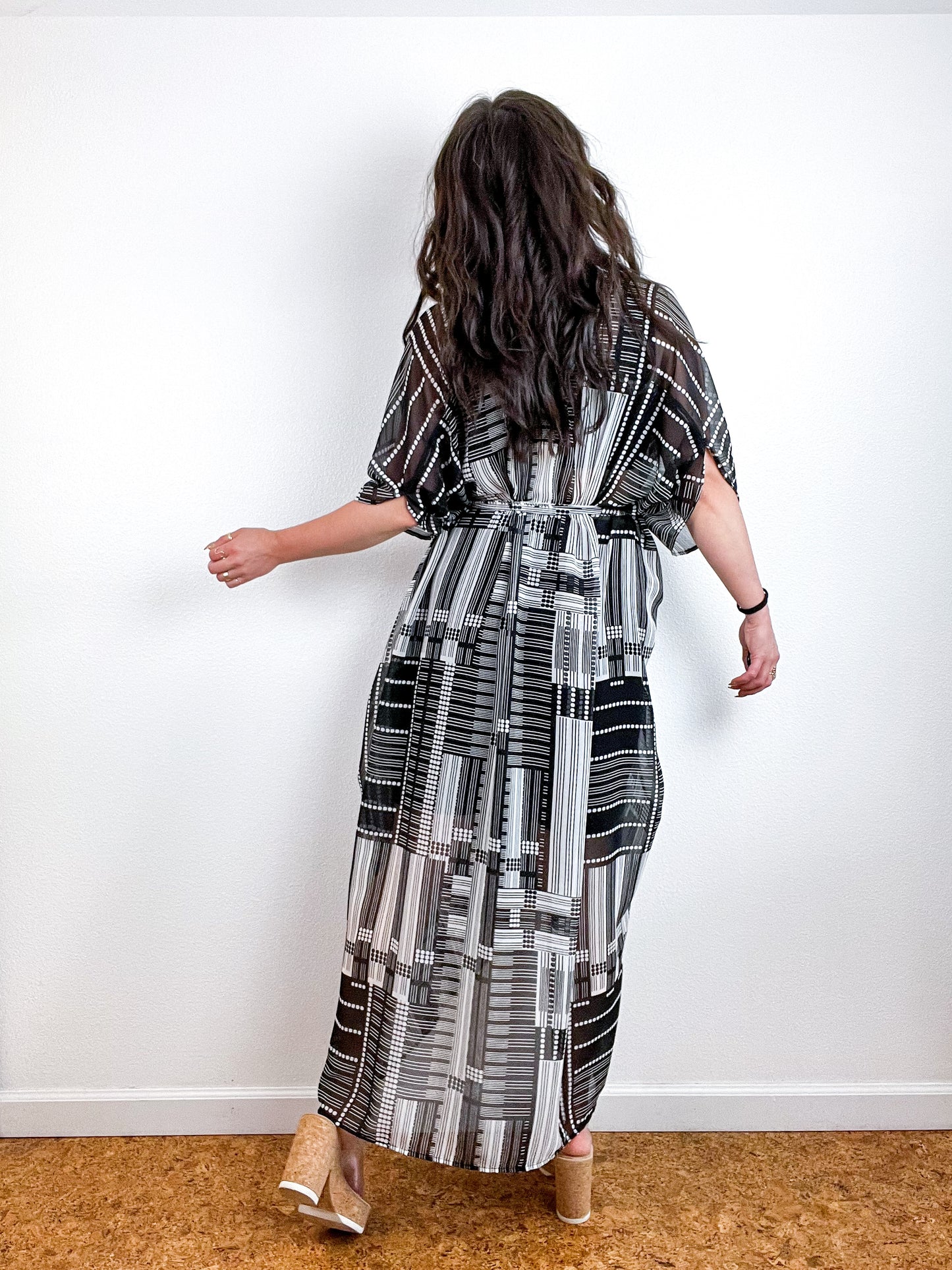 Print High Low Kimono Black Lines Dots Chiffon