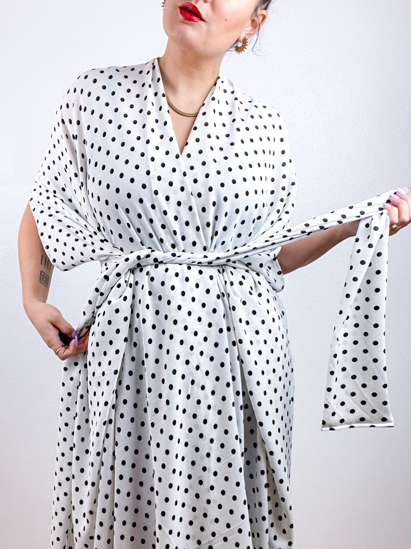 Print High Low Kimono Ivory Black Dots Bubble Crepe