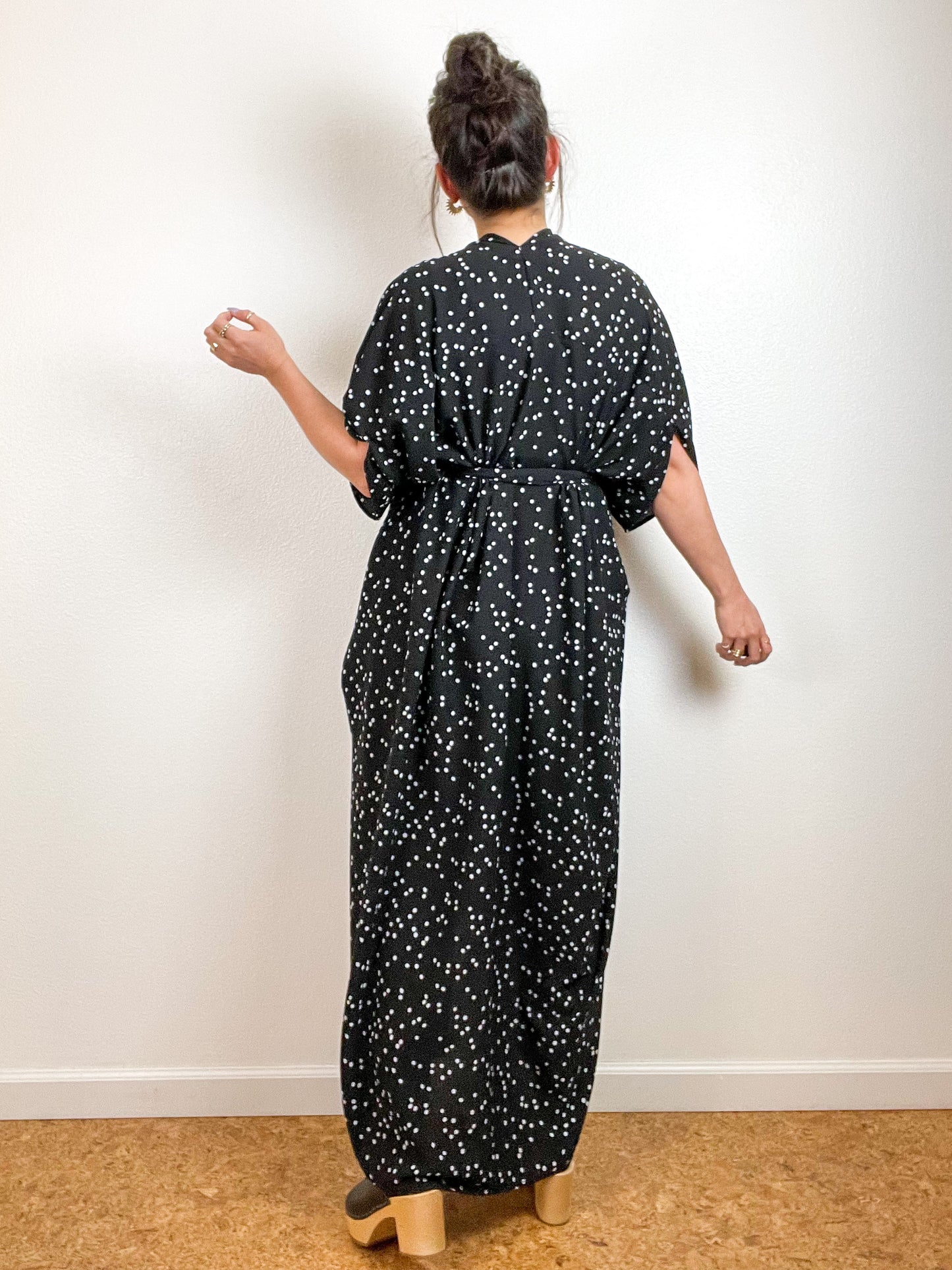 High Low Kimono Black White Dots Bubble Crepe