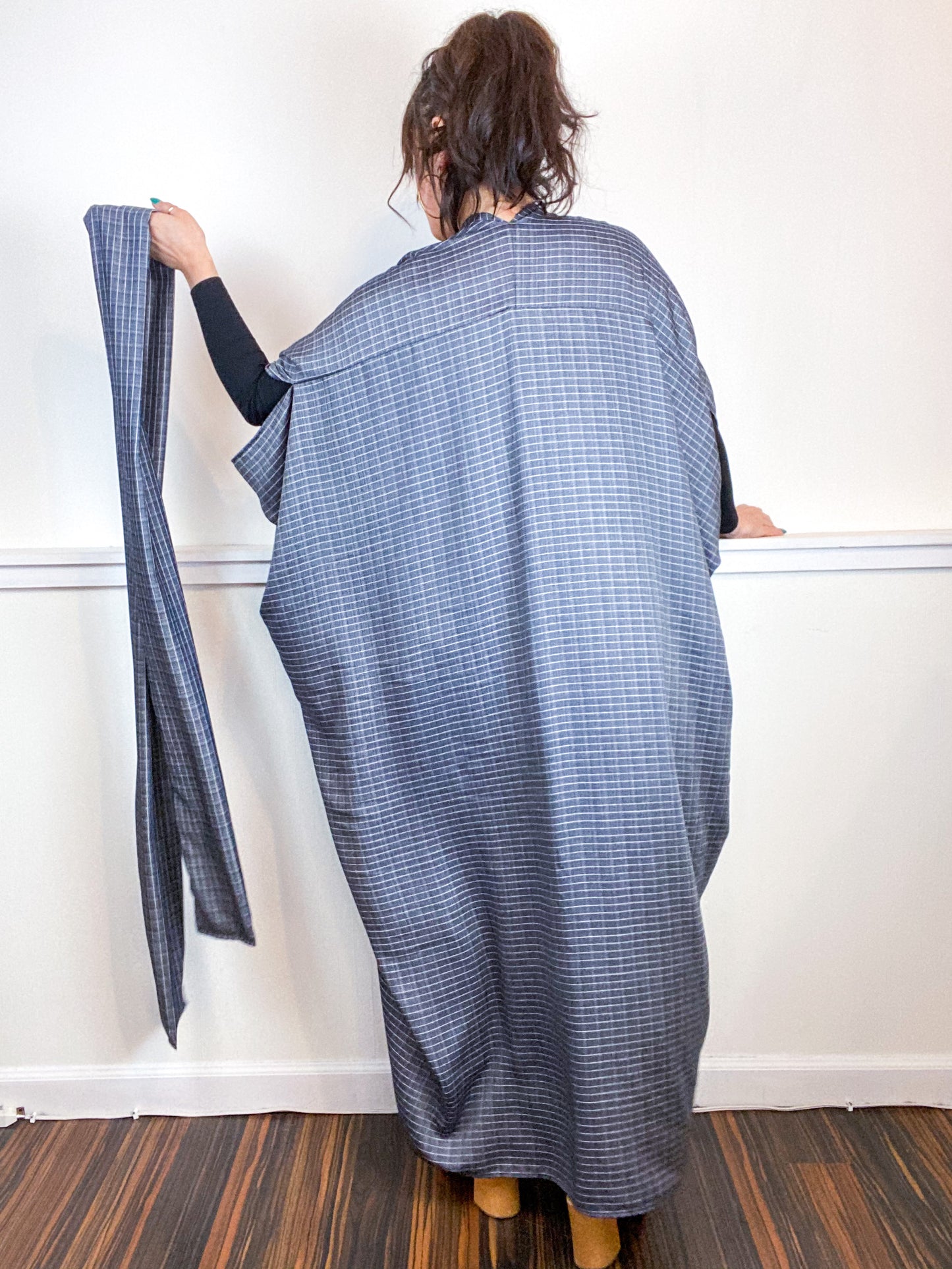 Print High Low Kimono Grey Woven Rayon
