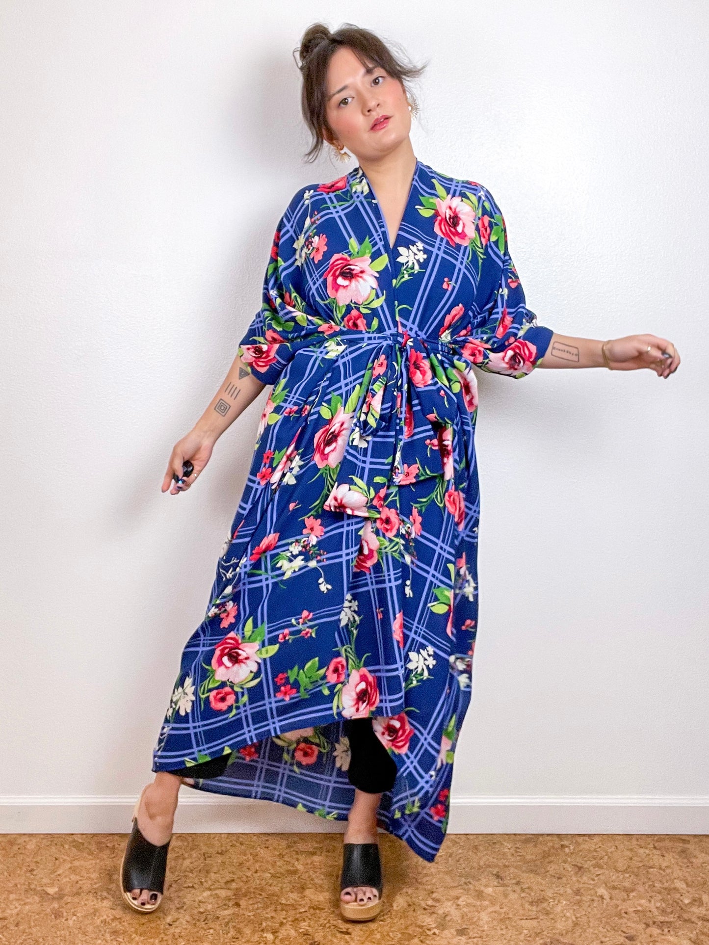 Print High Low Kimono Blue Floral Grid Bubble Crepe