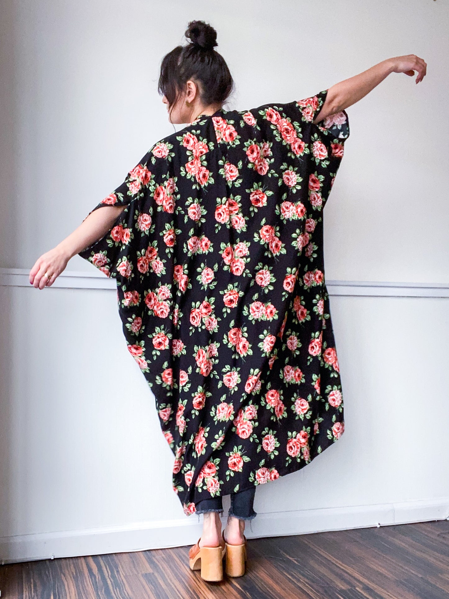 Print High Low Kimono Black Rose Floral