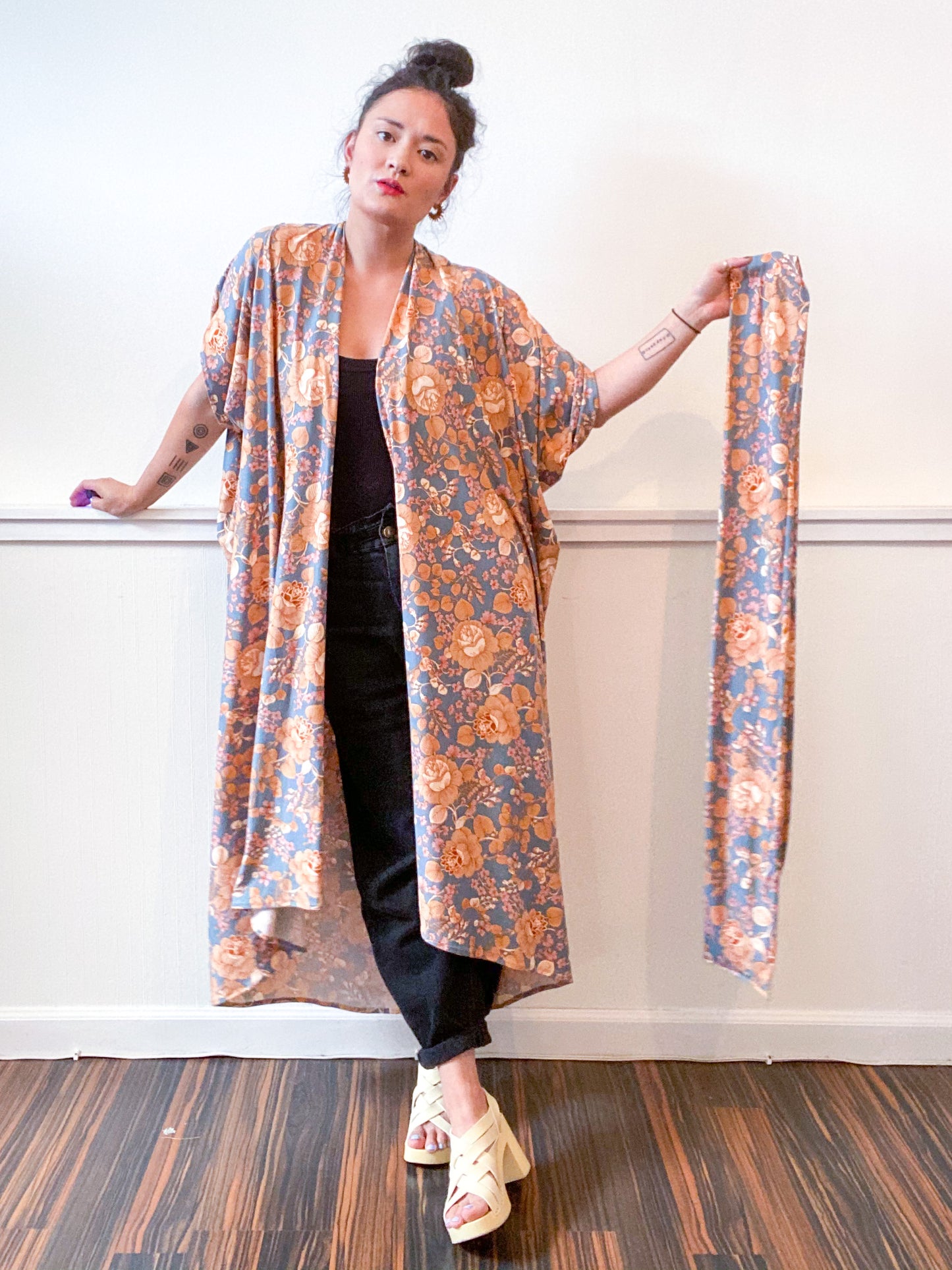 Print High Low Kimono Blue Amber Peony Knit