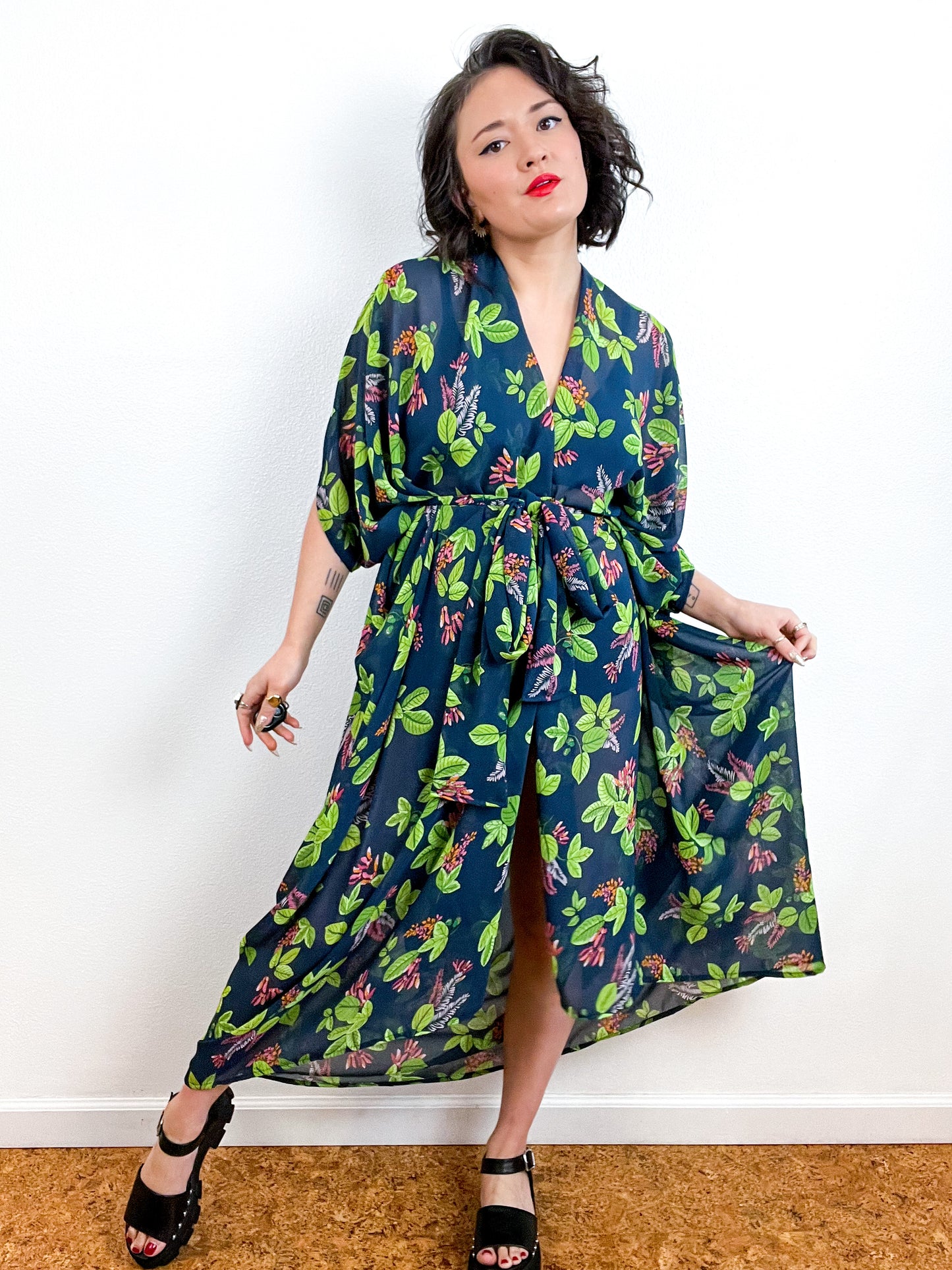 Print High Low Kimono Navy Green Floral Bunch Chiffon