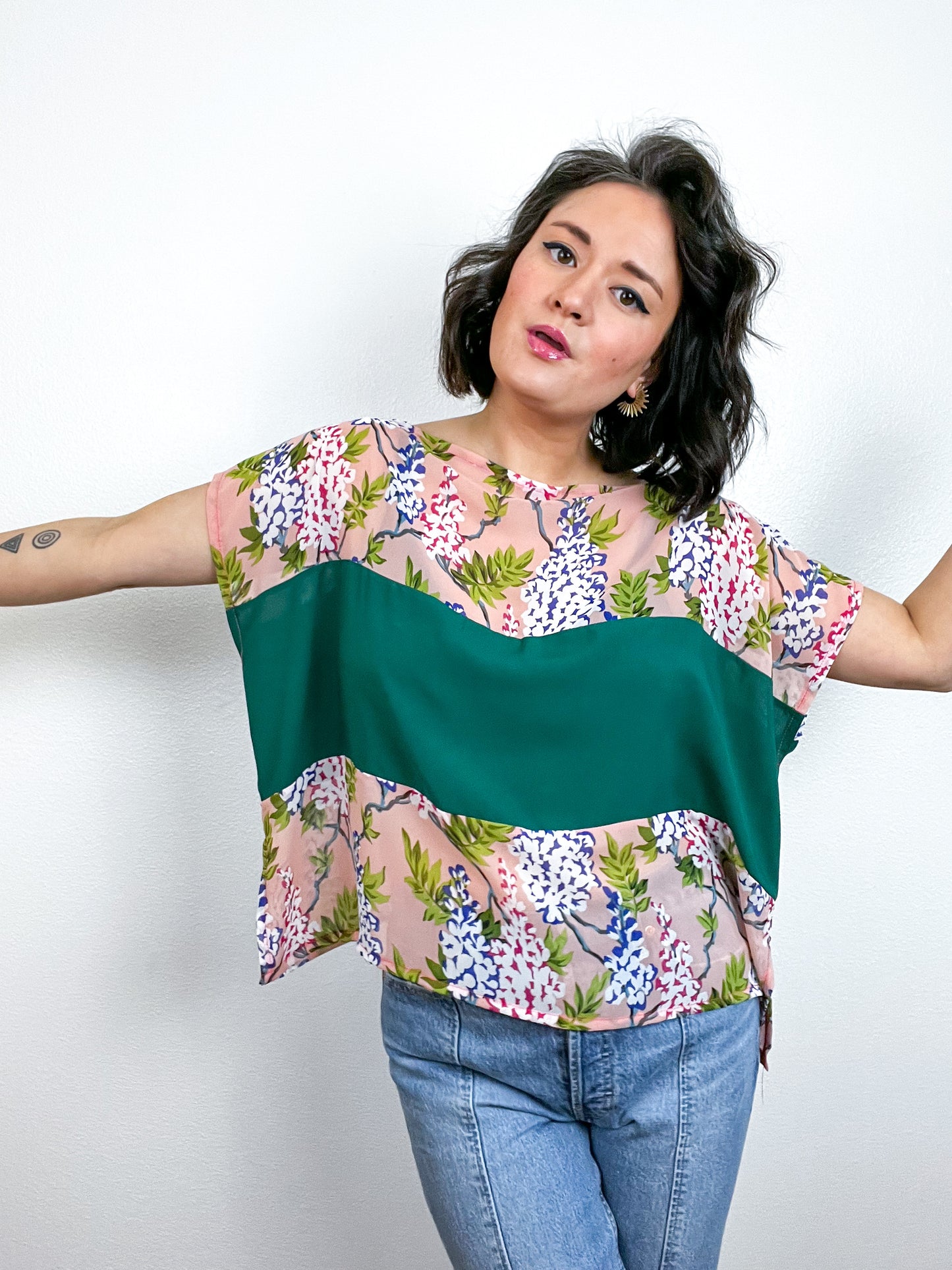 Scrappy Crop Peach Emerald Floral