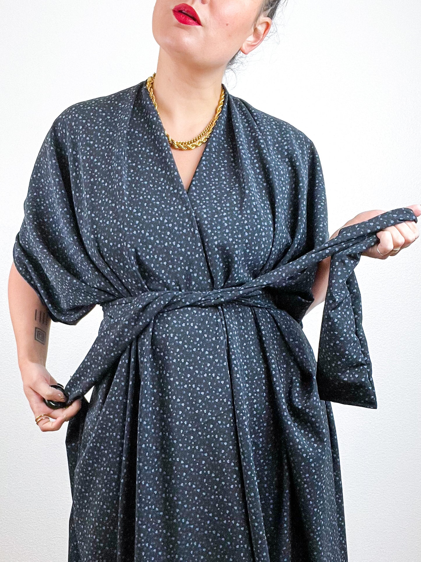 Print High Low Kimono Black Graphite Crepe
