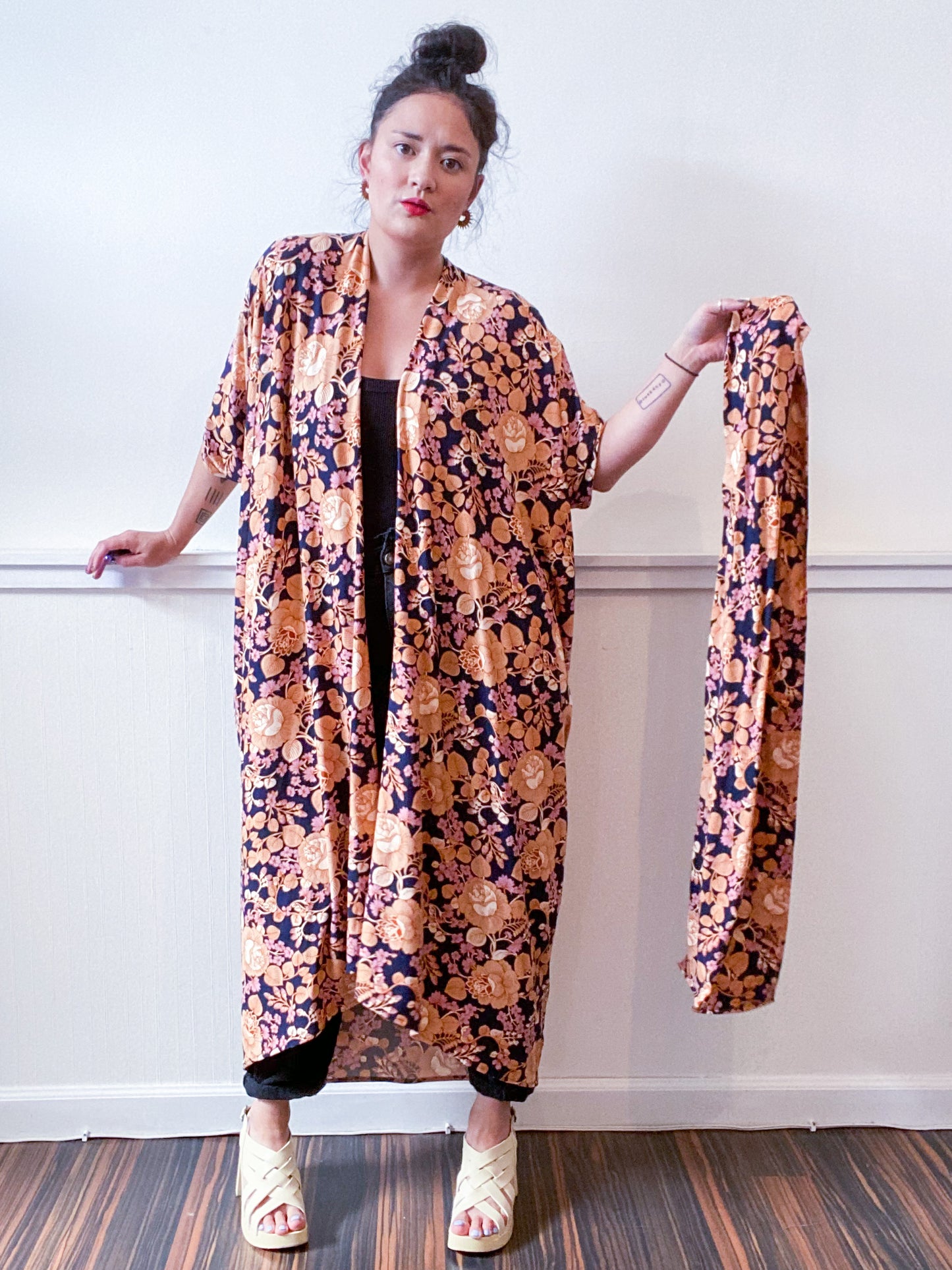 Print High Low Kimono Navy Amber Peony Knit