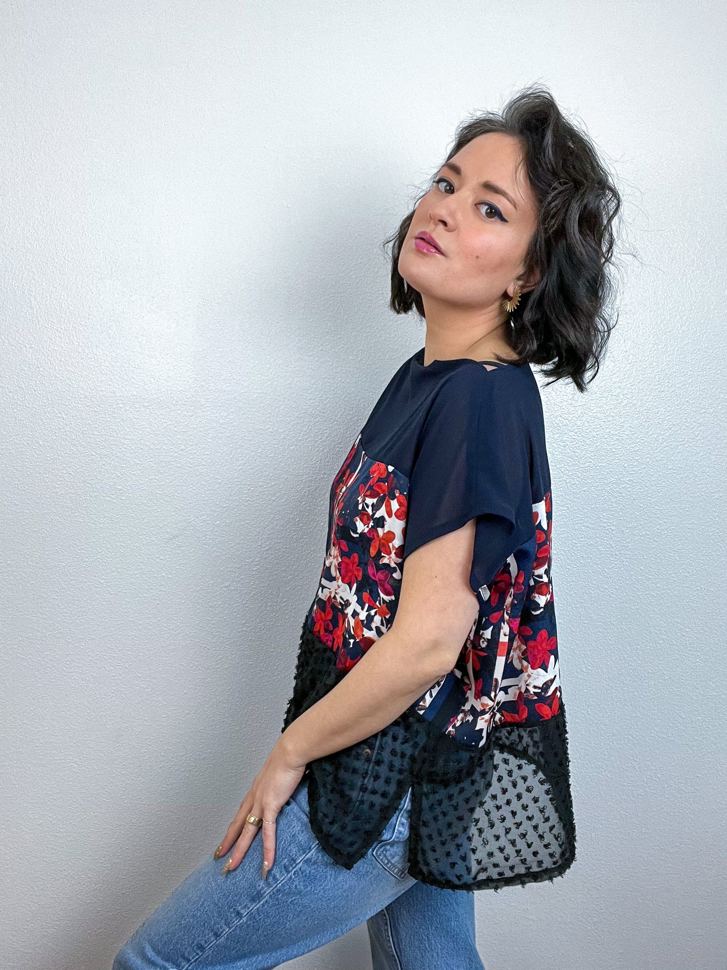 Scrappy Crop Navy Black Fuchsia Floral