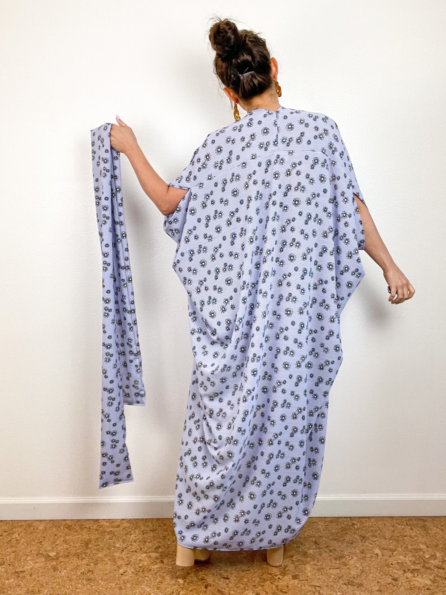 Print High Low Kimono Periwinkle Daisies Stripes Bubble Crepe