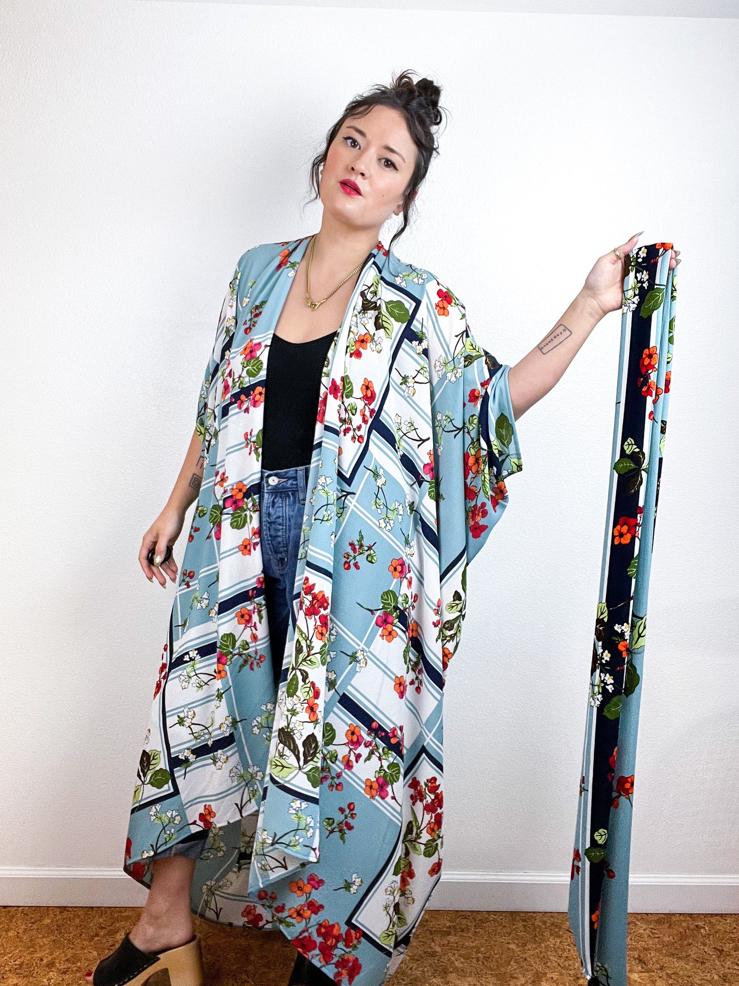 Print High Low Kimono Blue Retro Floral Bubble Crepe