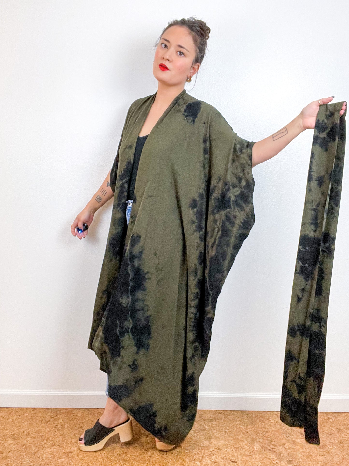 Hand-Dyed High Low Kimono Forest Black Tie