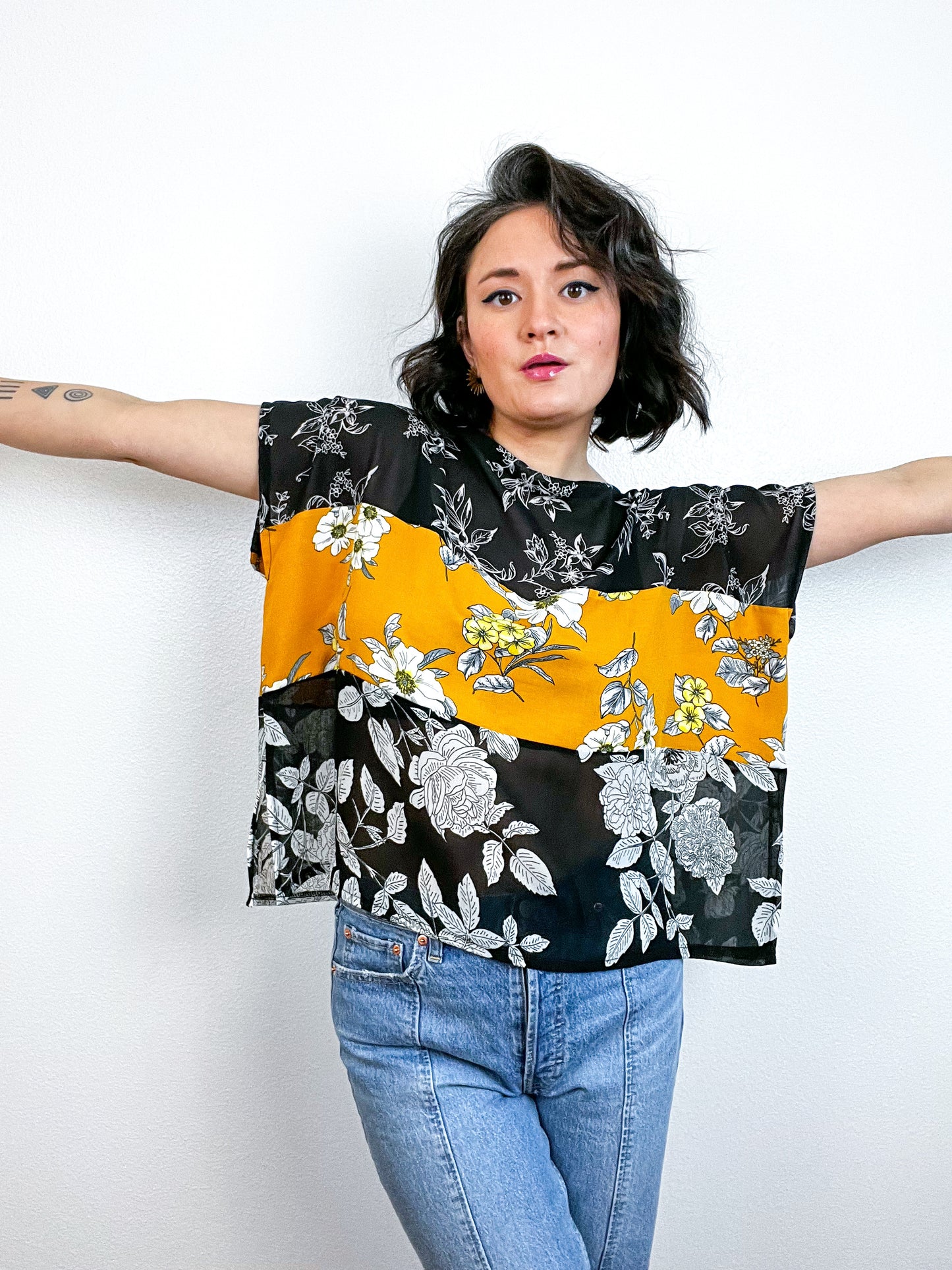 Scrappy Crop Marigold Black White Floral