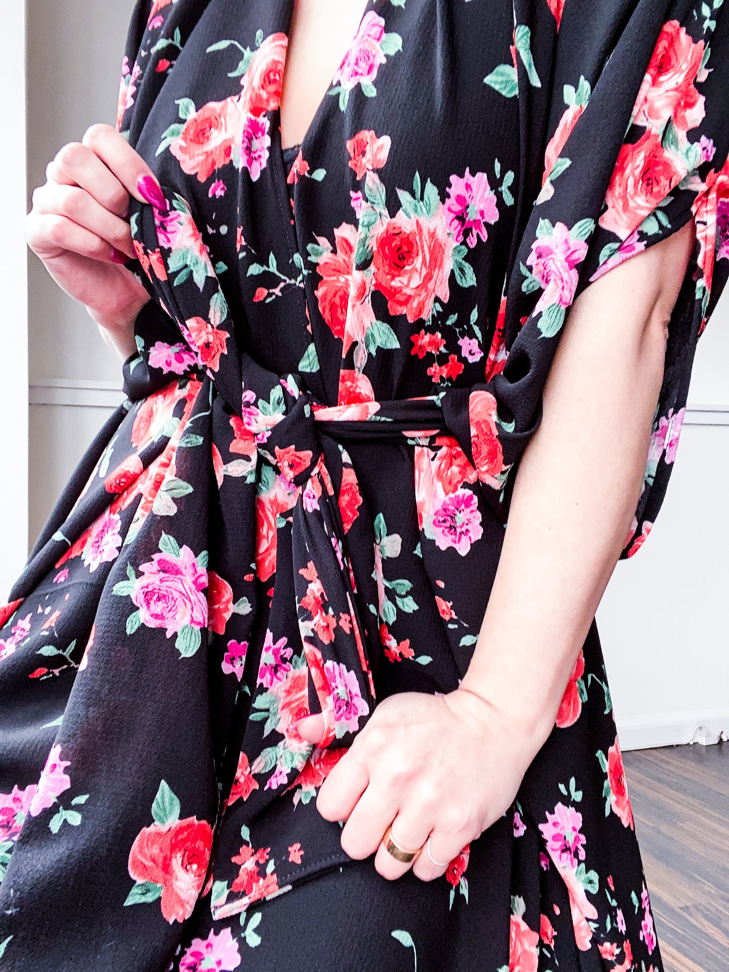 Print High Low Kimono Black Red Pink Roses