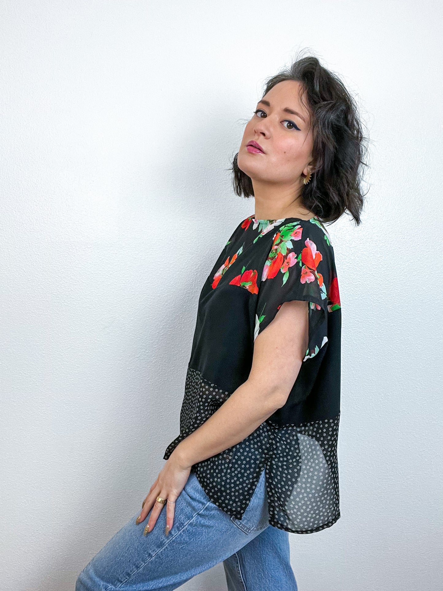Scrappy Crop Scarlet Green Black Floral