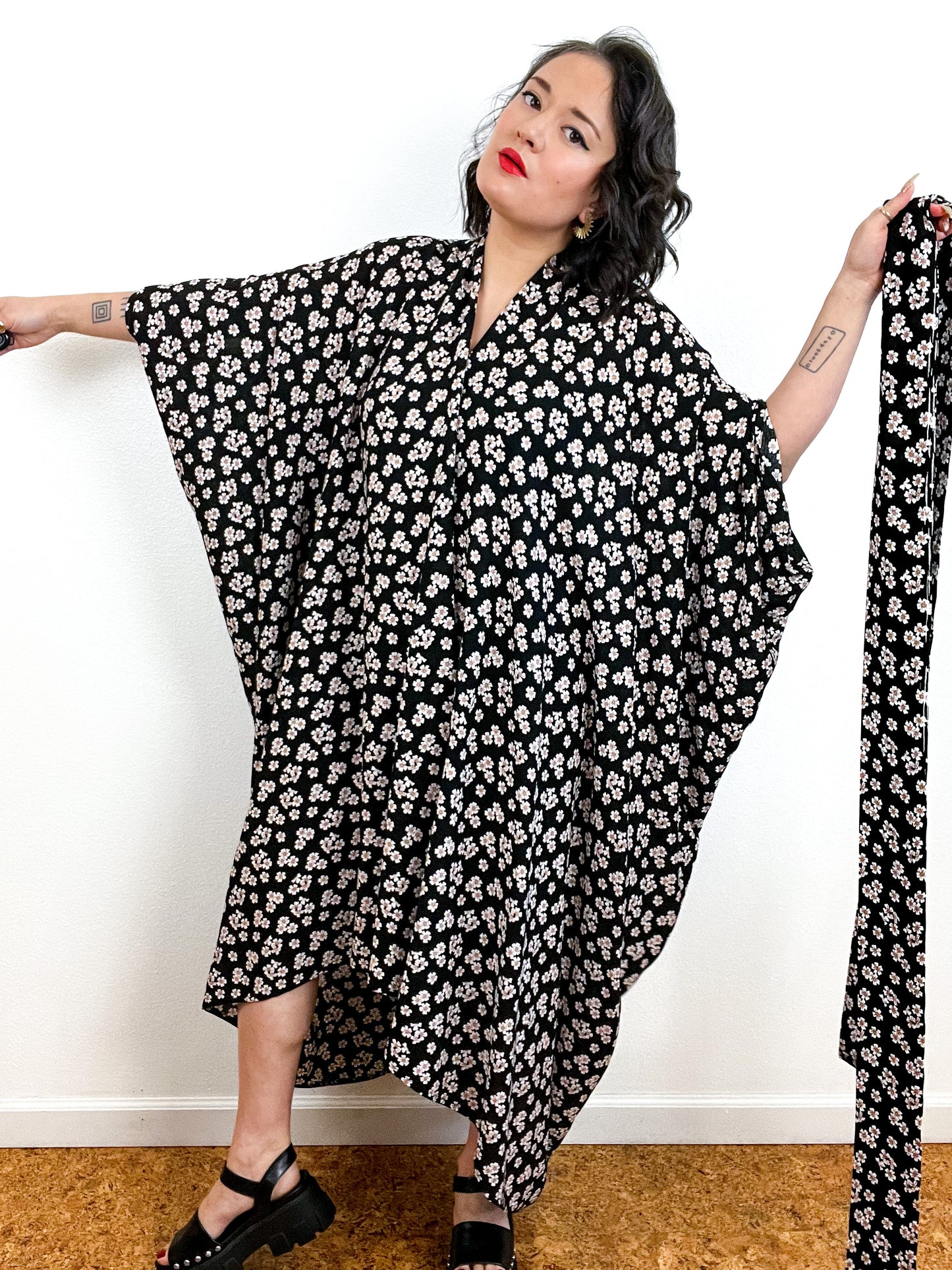 Print High Low Kimono Black Cherry Blossom Crinkle Challis