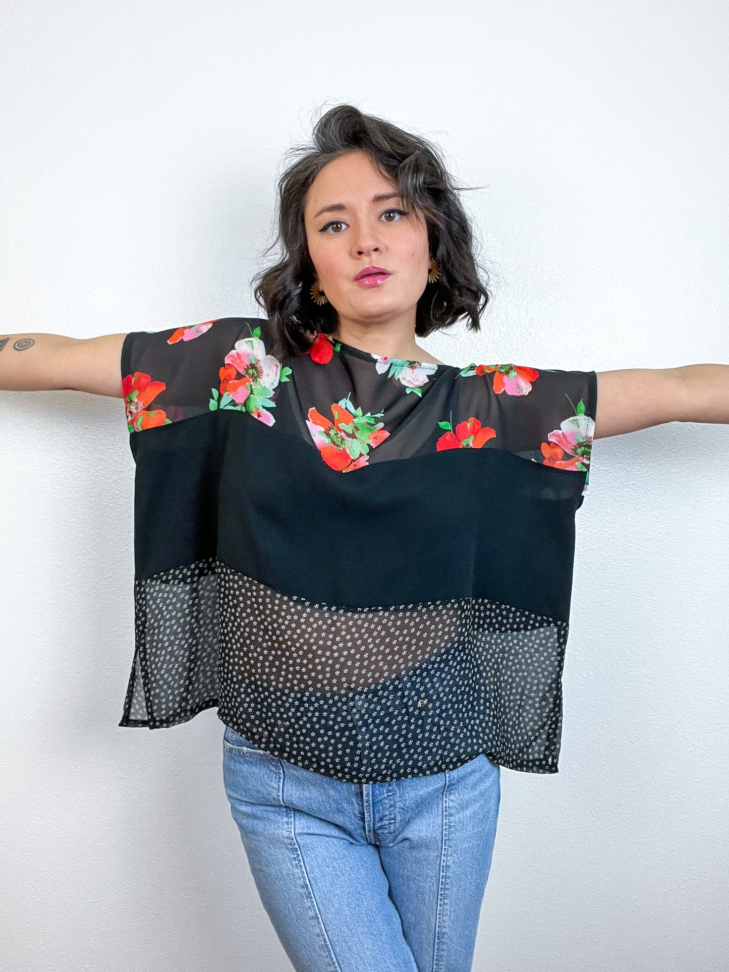 Scrappy Crop Scarlet Green Black Floral