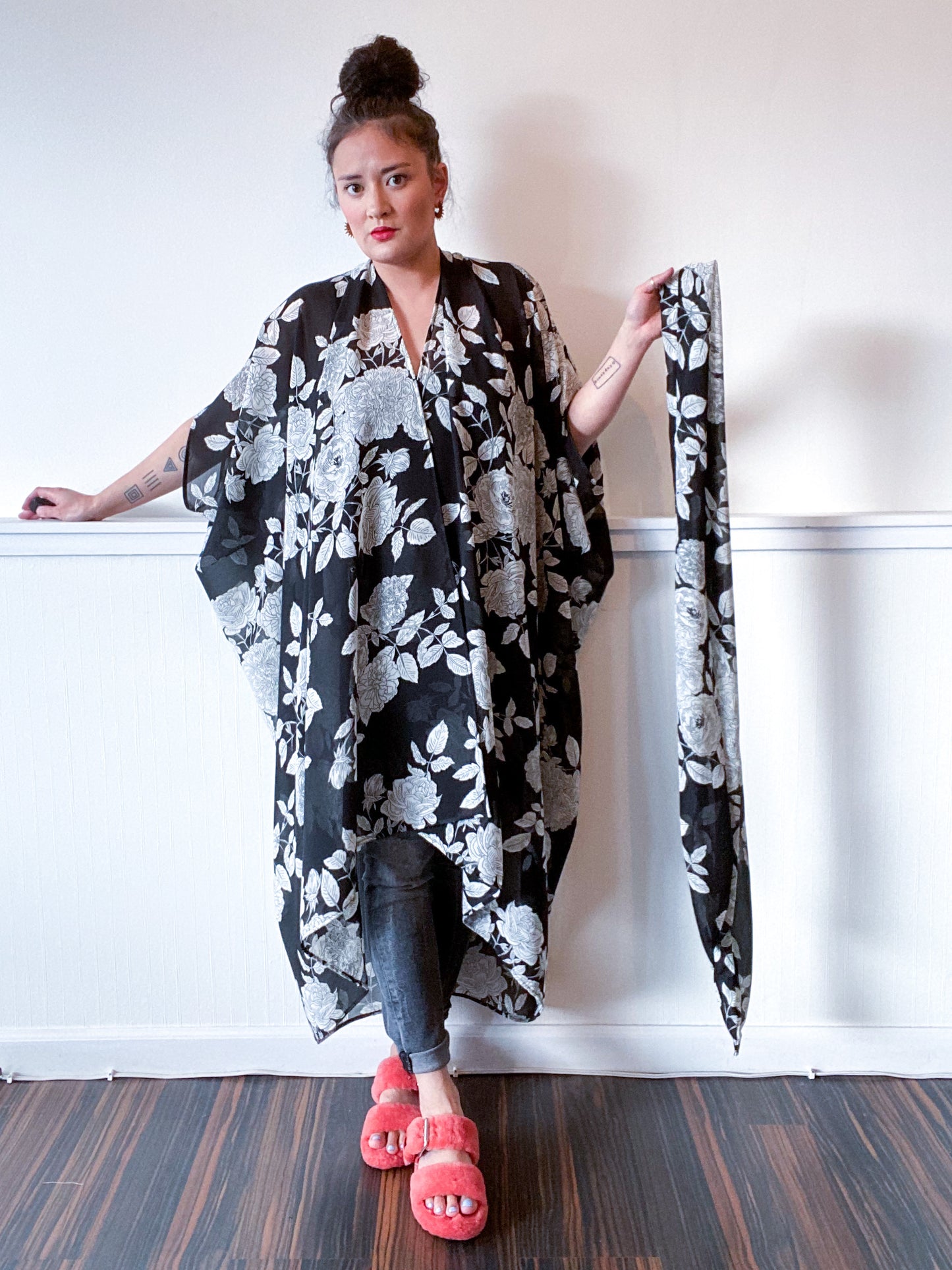 Print High Low Kimono Black White Floral Crinkle Chiffon