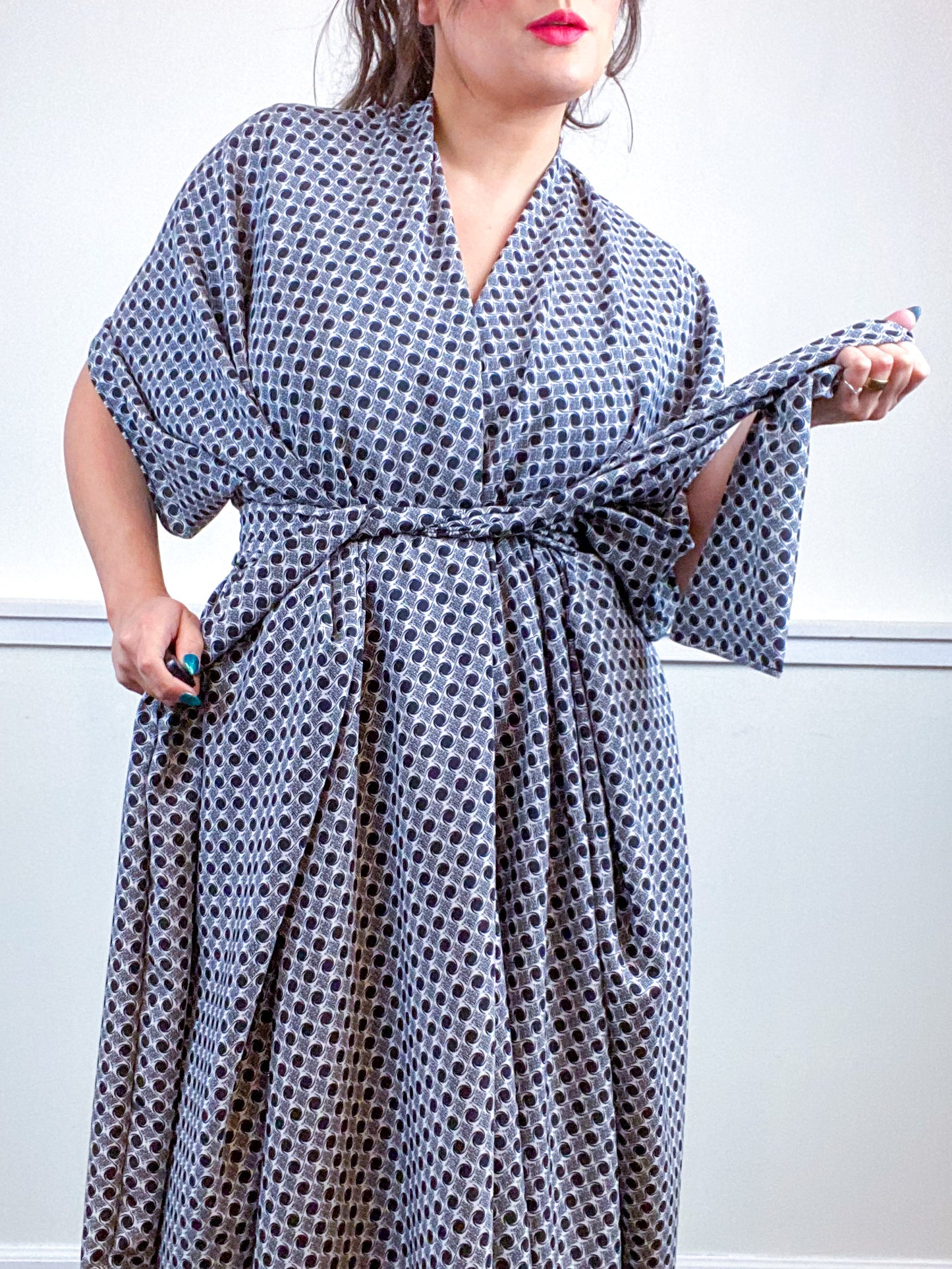 Print High Low Kimono Black White Deco Dots Crepe