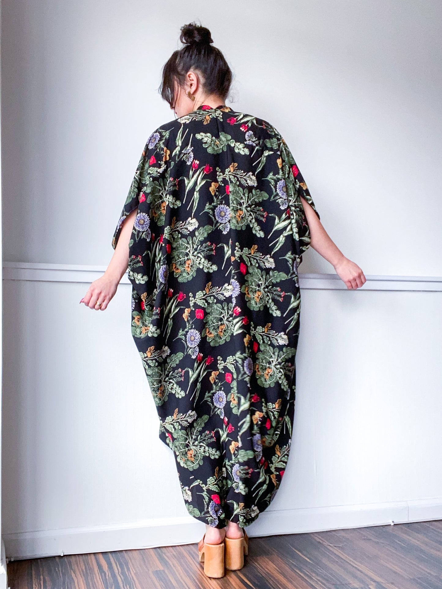 Print High Low Kimono Tulips and Herbs