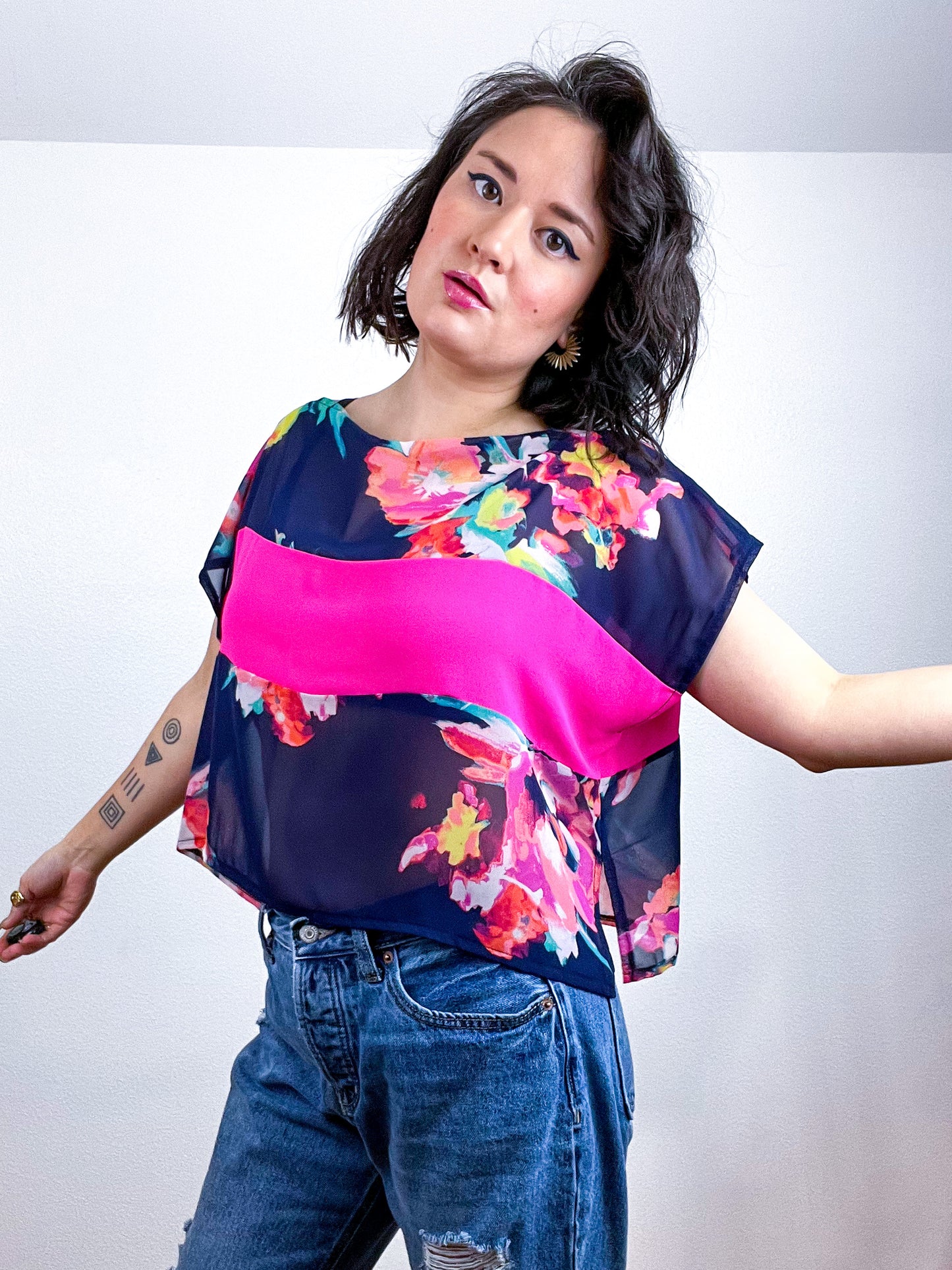 Scrappy Censor Crop Navy Neon Pink