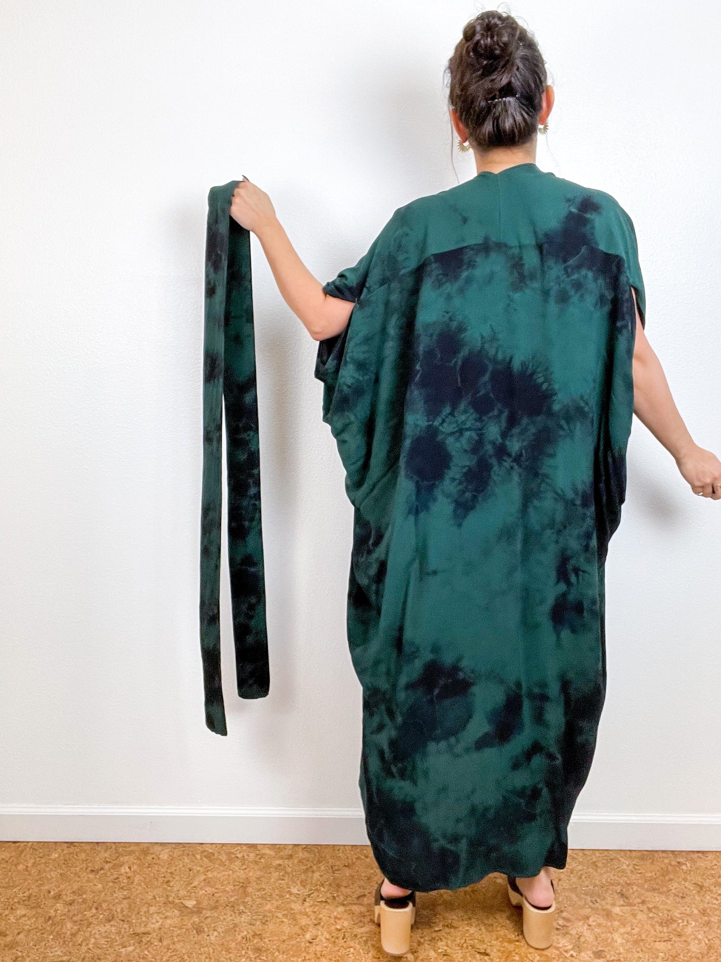 Hand-Dyed High Low Kimono Emerald Black Tie
