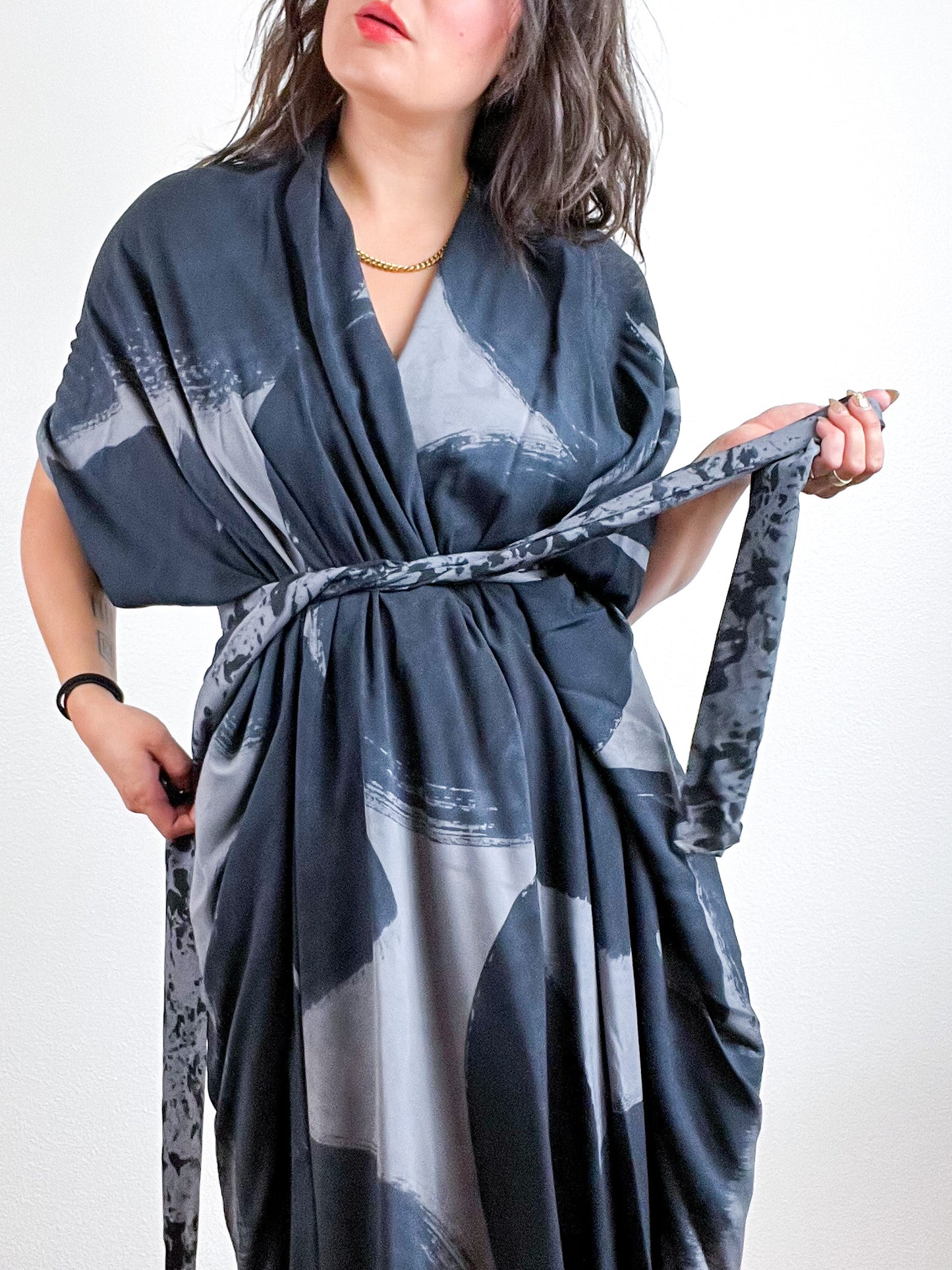 Hand-Dyed High Low Kimono Grey Black Brushstroke