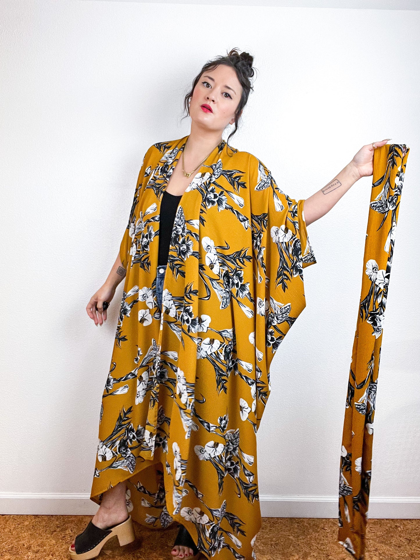 Print High Low Kimono Goldenrod Floral Bubble Crepe