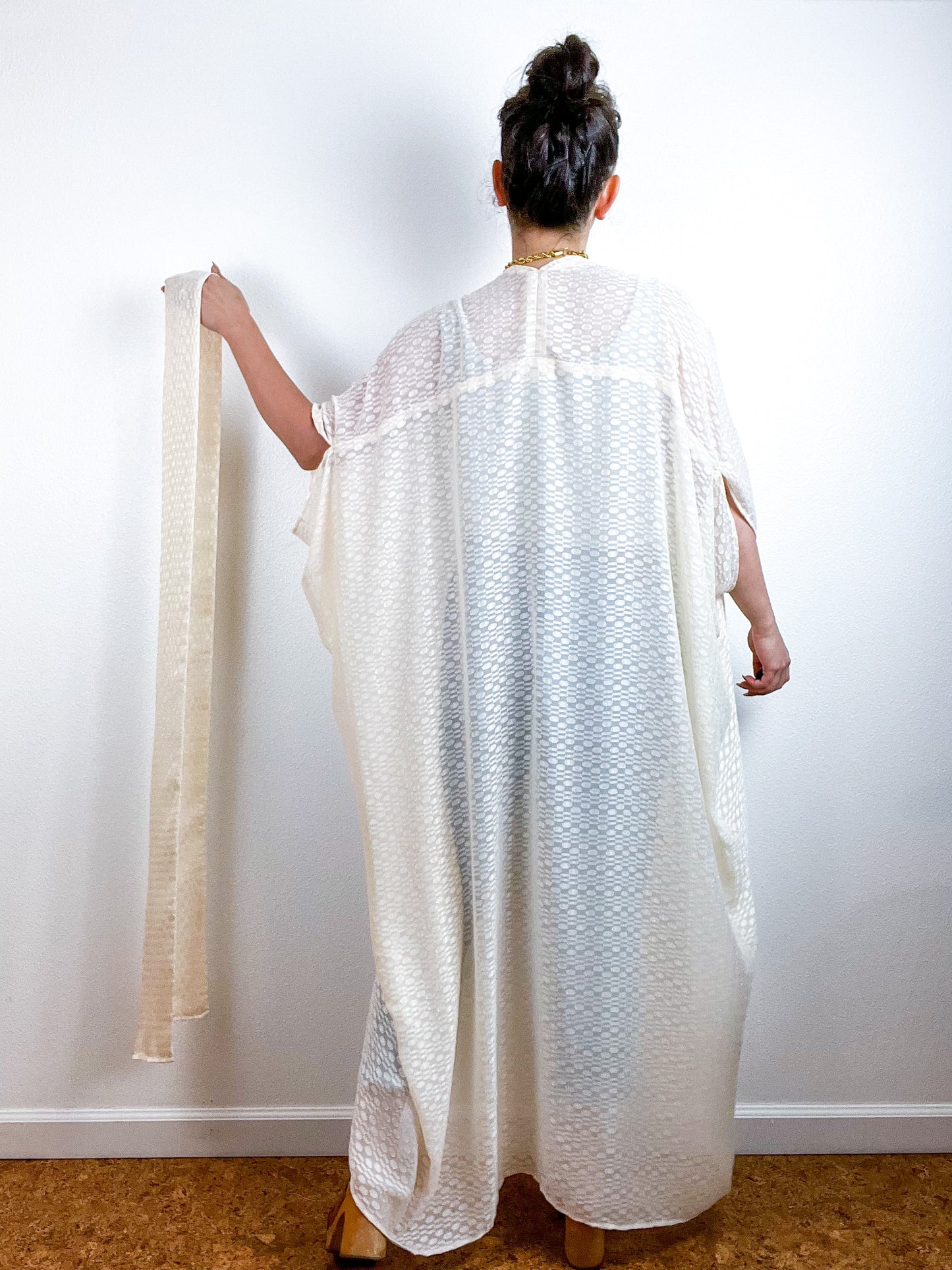 Solid High Low Kimono Ivory Oval Chiffon