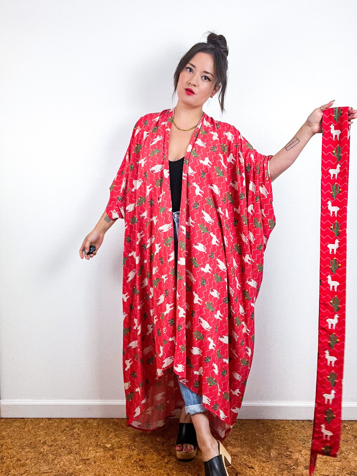 Print High Low Kimono Llama Cactus Challis