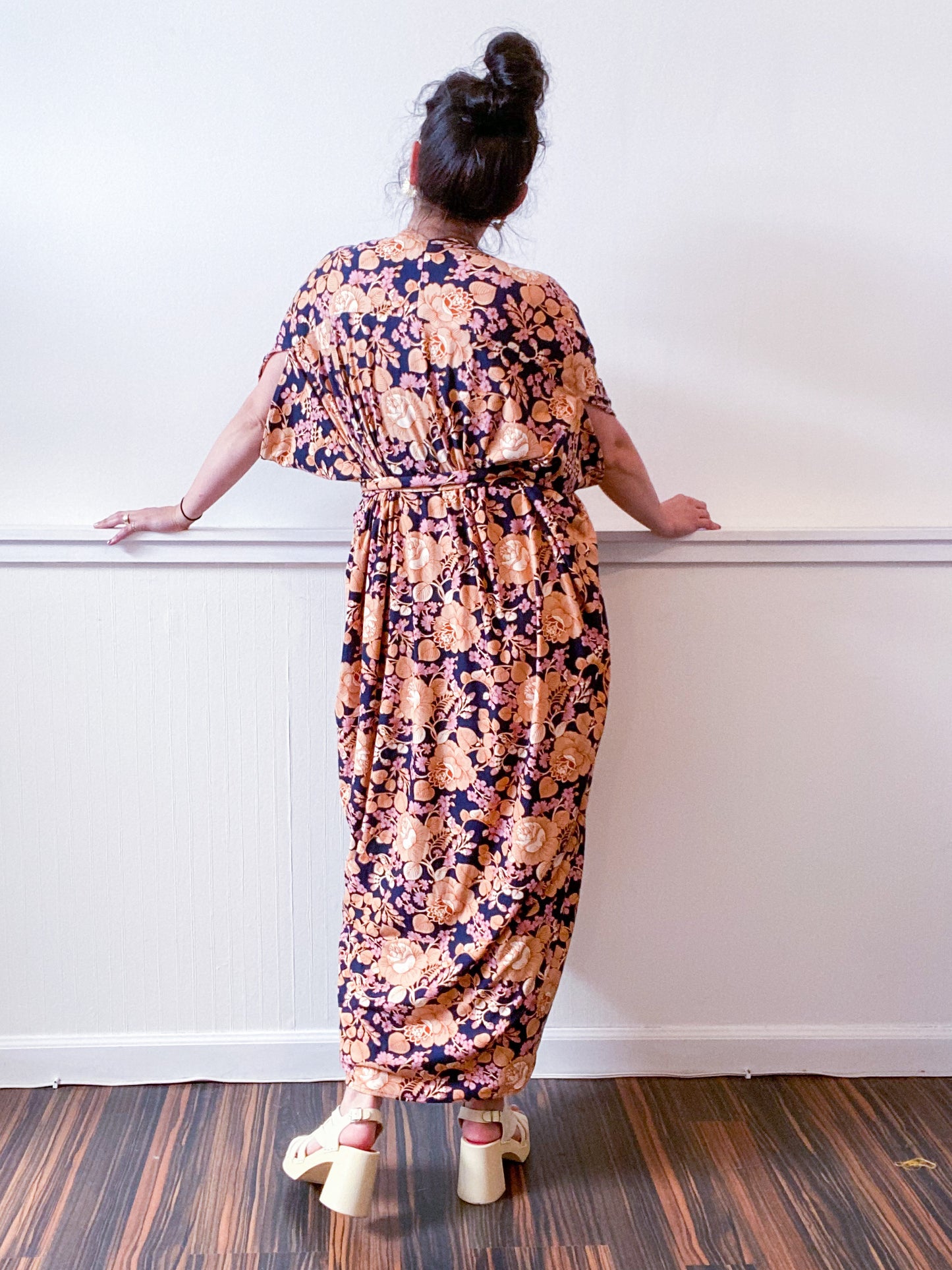 Print High Low Kimono Navy Amber Peony Knit