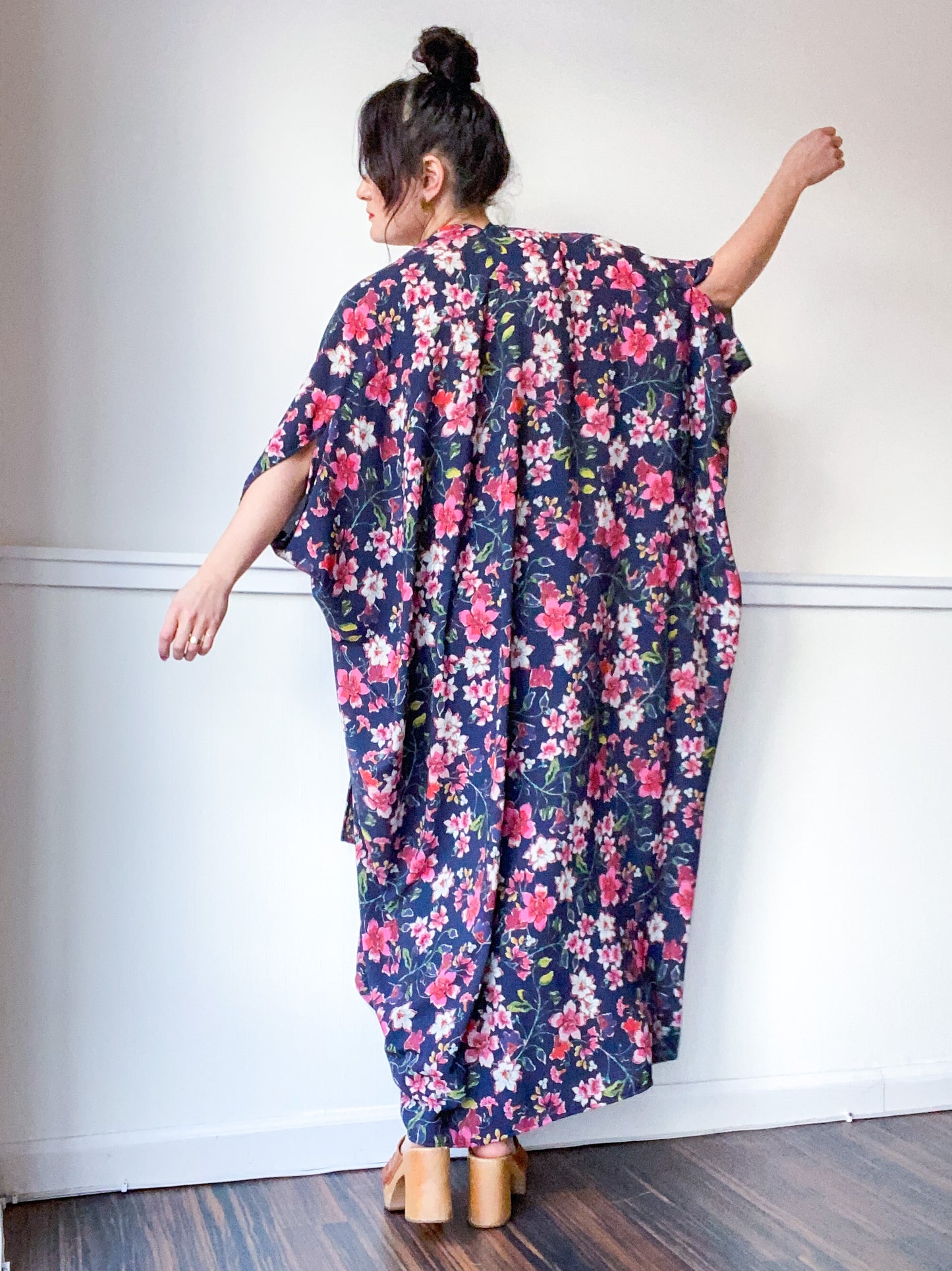 Print High Low Kimono Navy Sweetpea