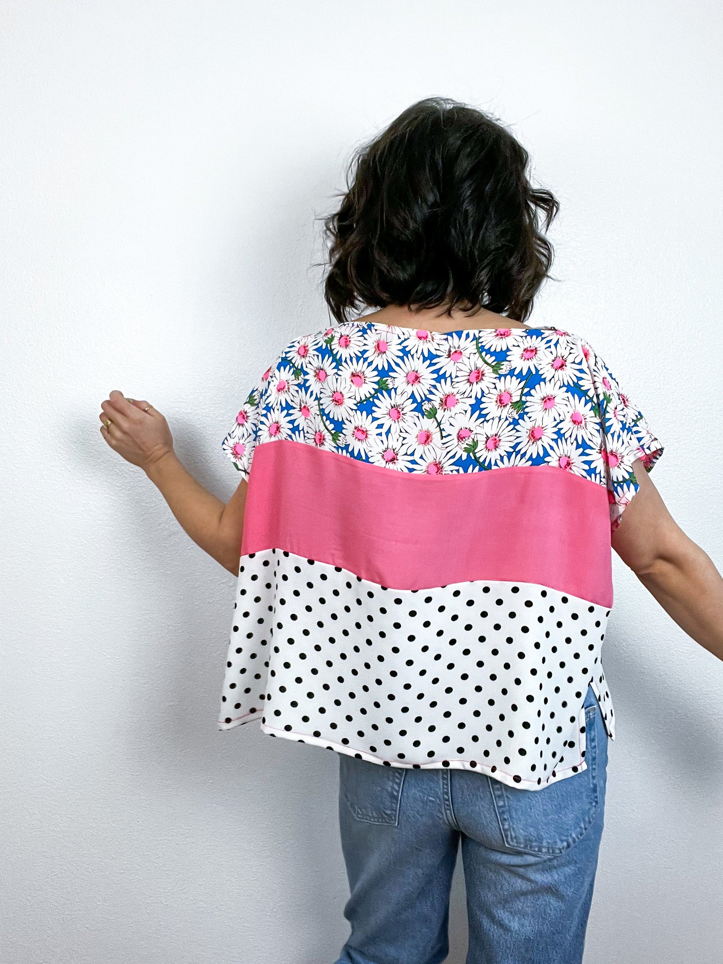 Scrappy Crop Daisy Pink Dots