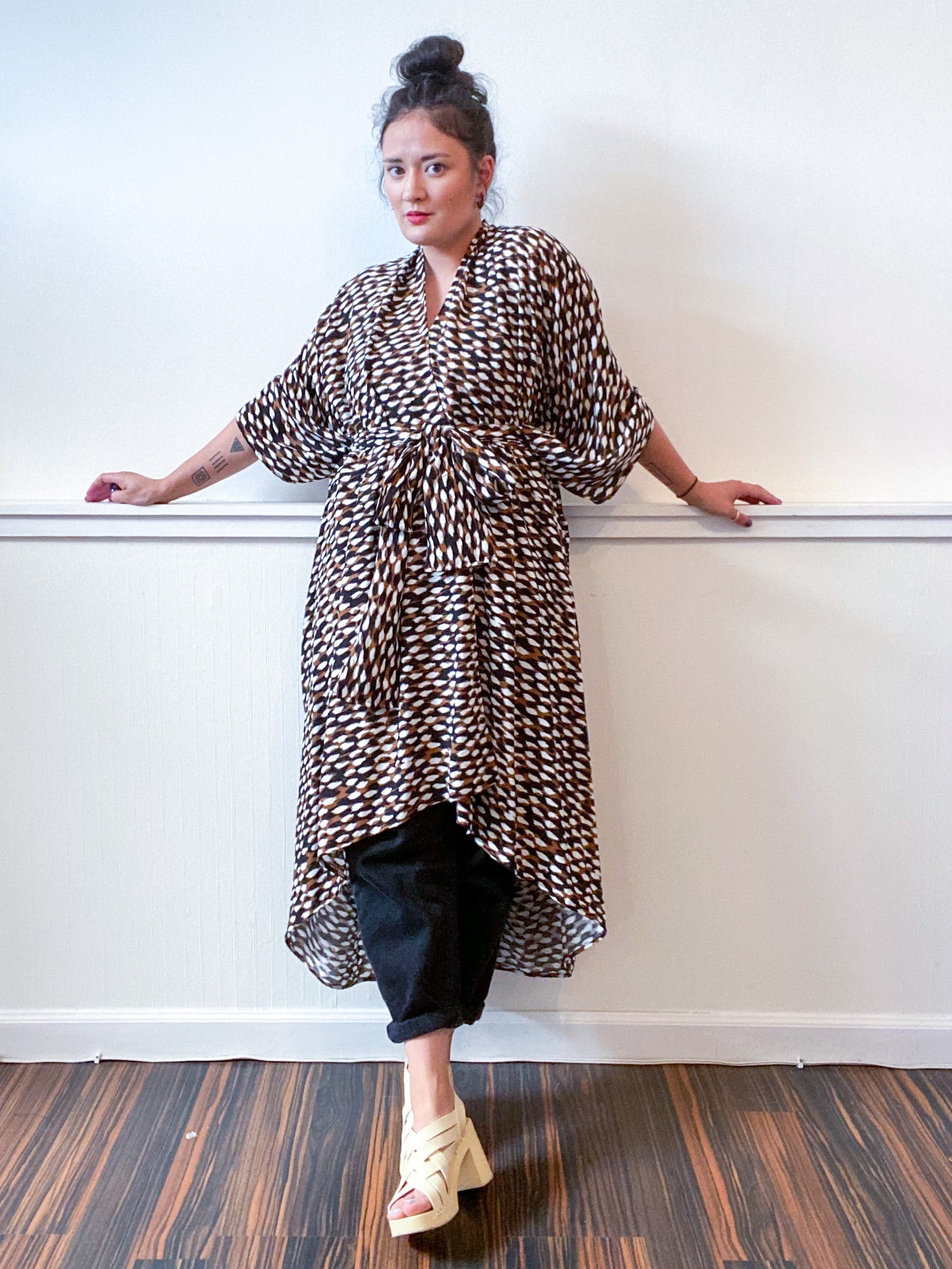 Print High Low Kimono Black Brown Snake Rayon Challis