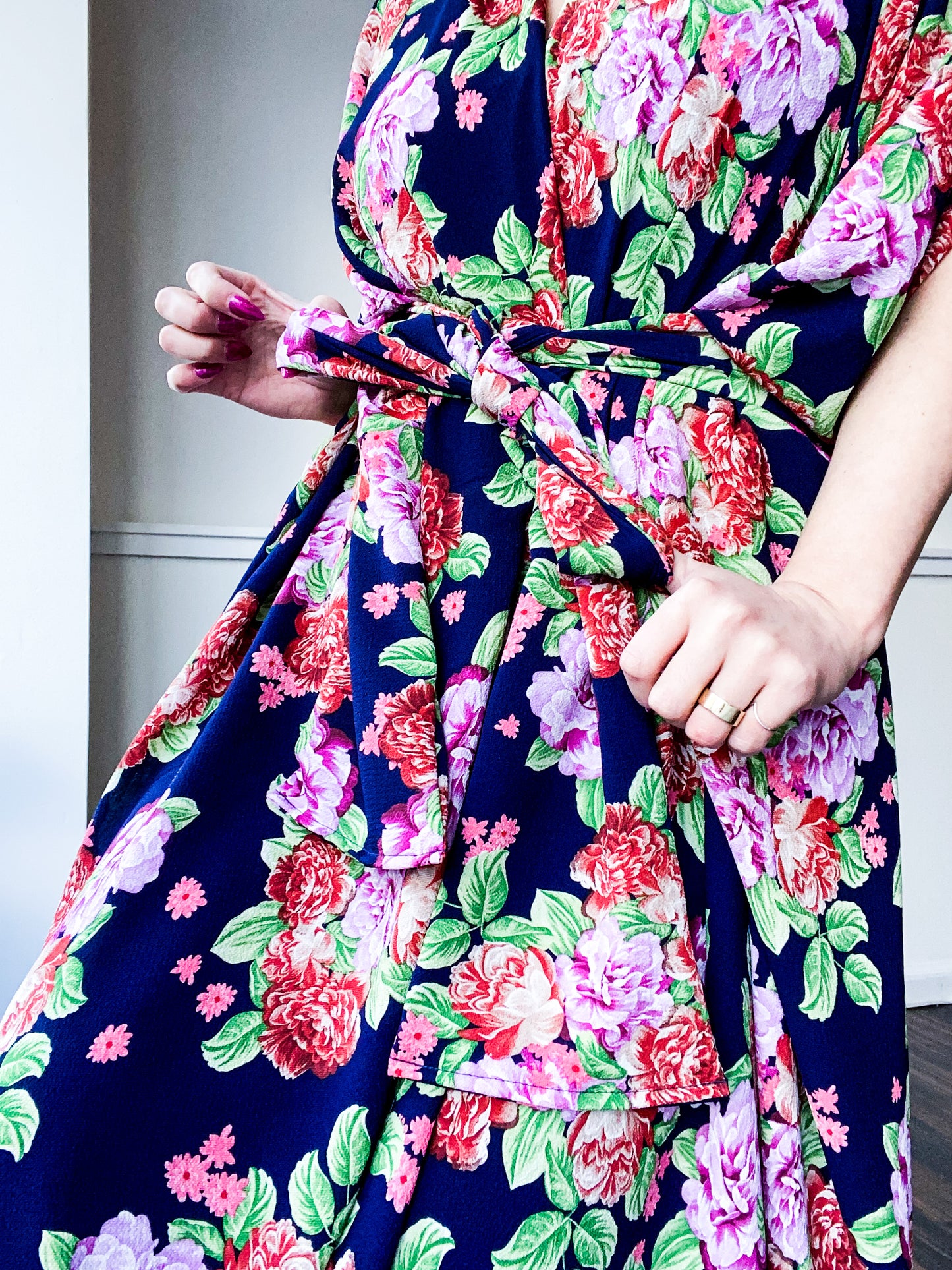 Print High Low Kimono Peony Bouquet Bubble Crepe