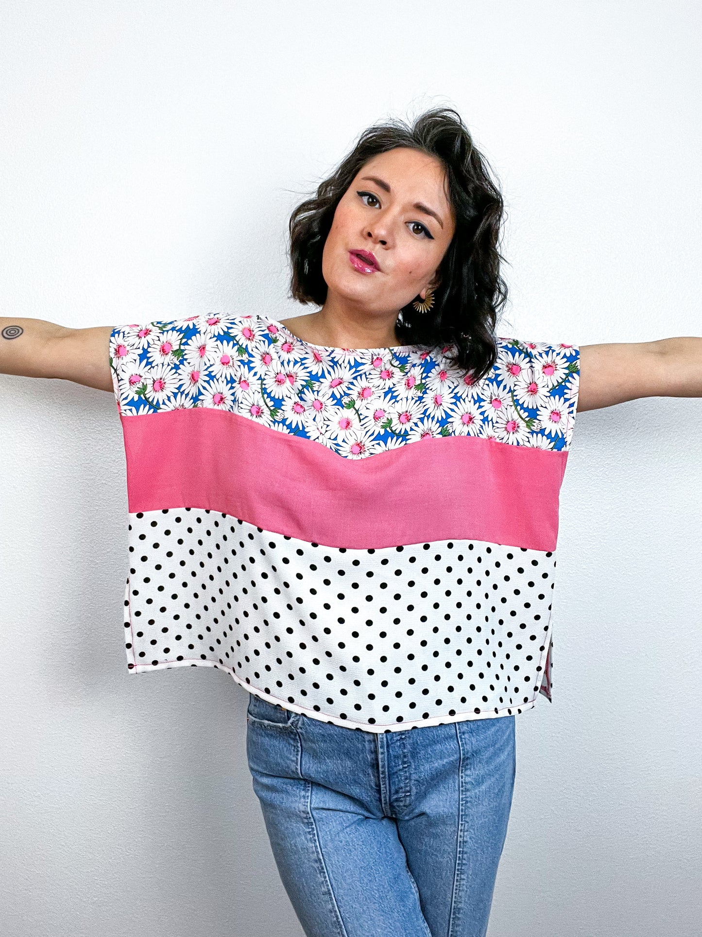 Scrappy Crop Daisy Pink Dots