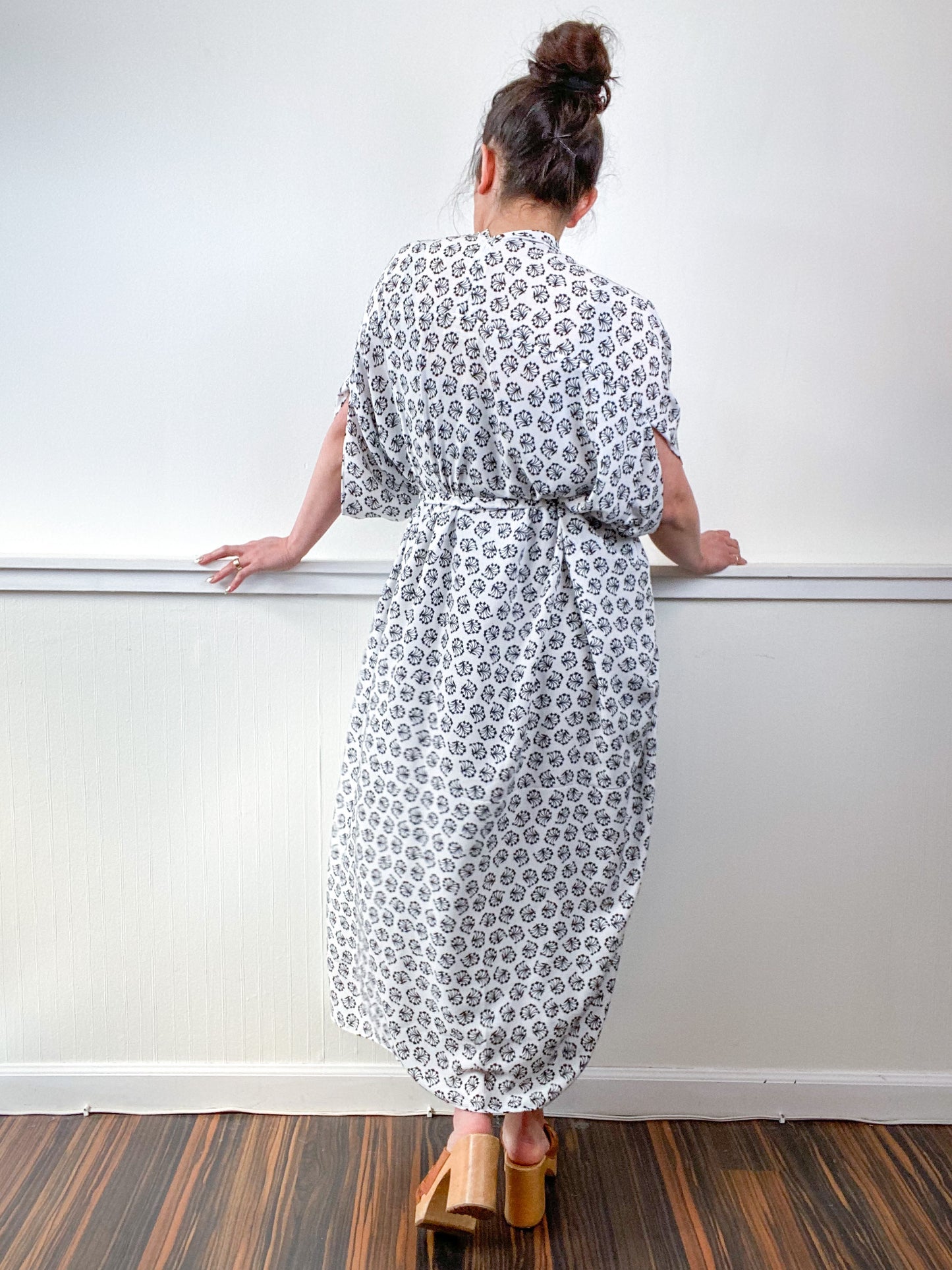 Print High Low Kimono White Black Dandelion Challis