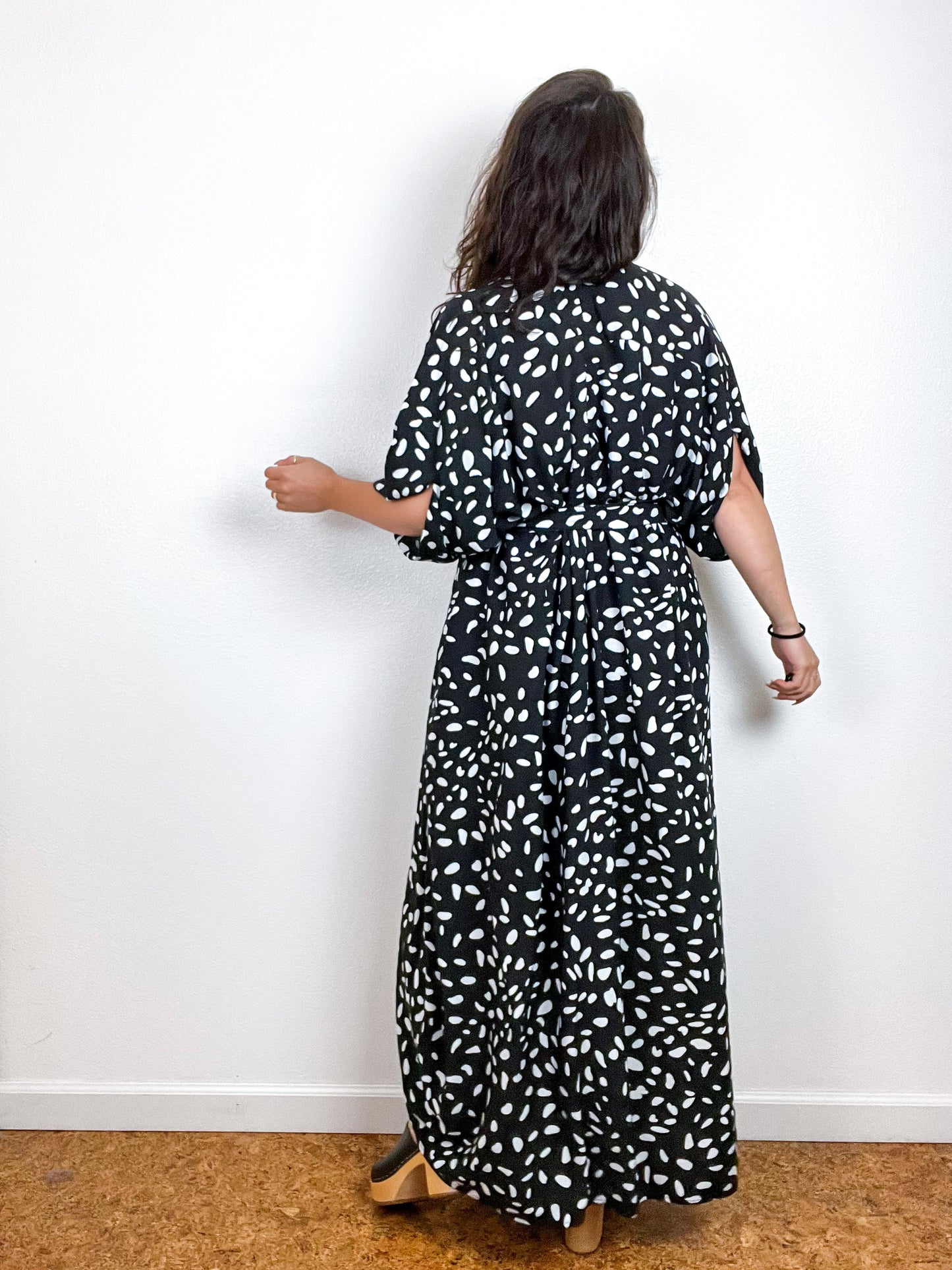 Print High Low Kimono Black White Specks Challis