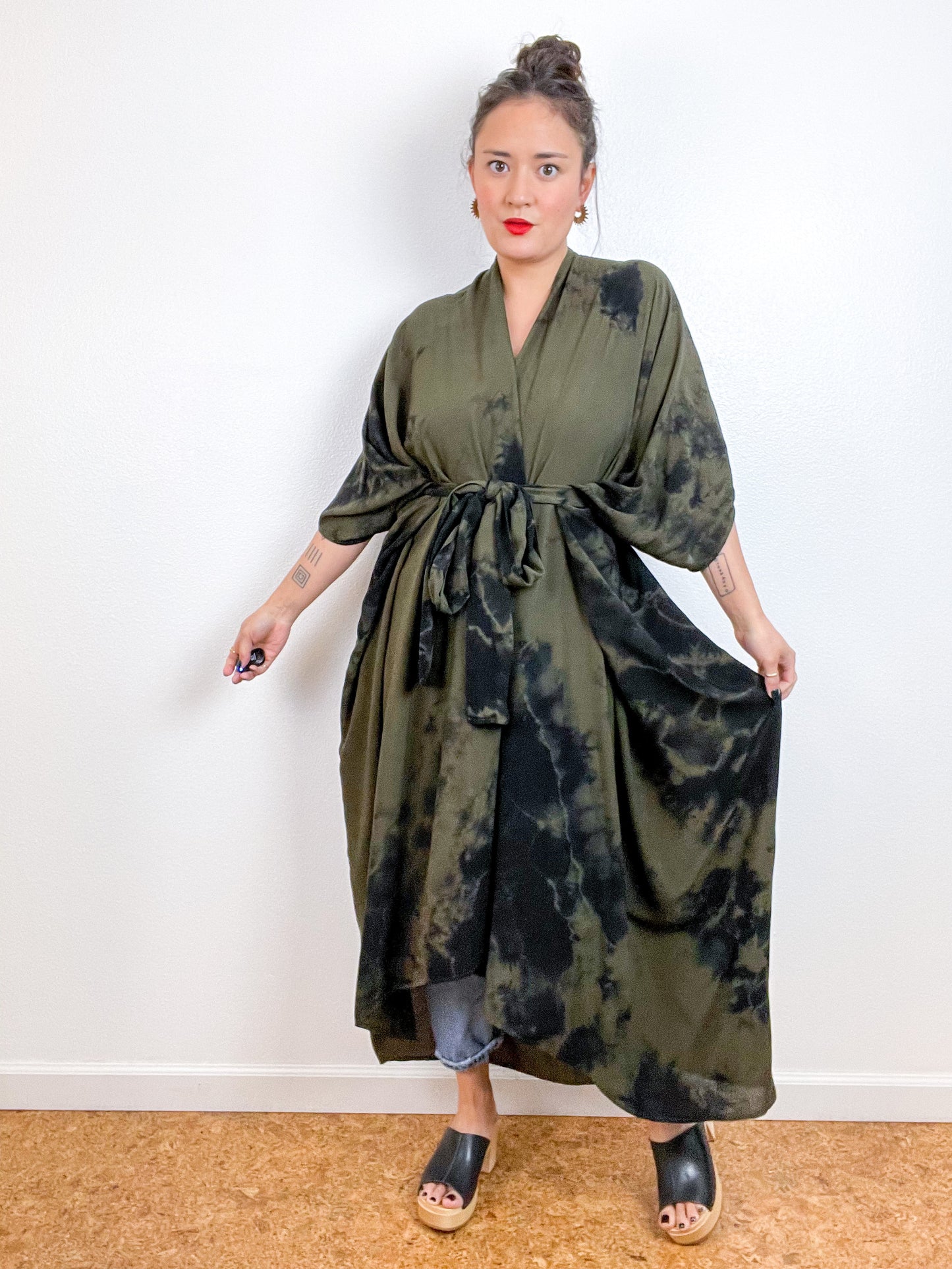 Hand-Dyed High Low Kimono Forest Black Tie
